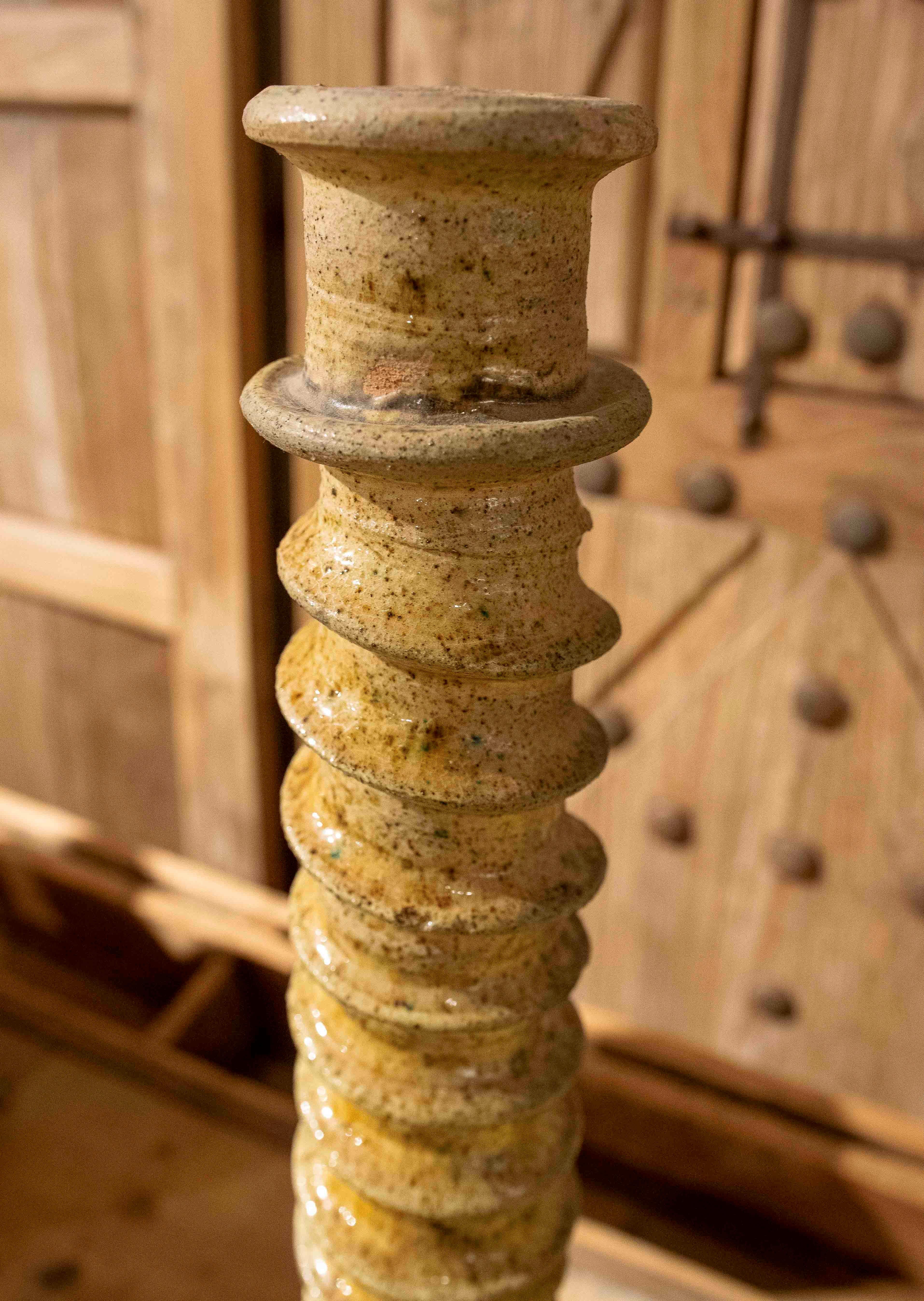 Smaltato Candeliere marocchino verde con smalto rustico del 1990 realizzato a mano in vendita