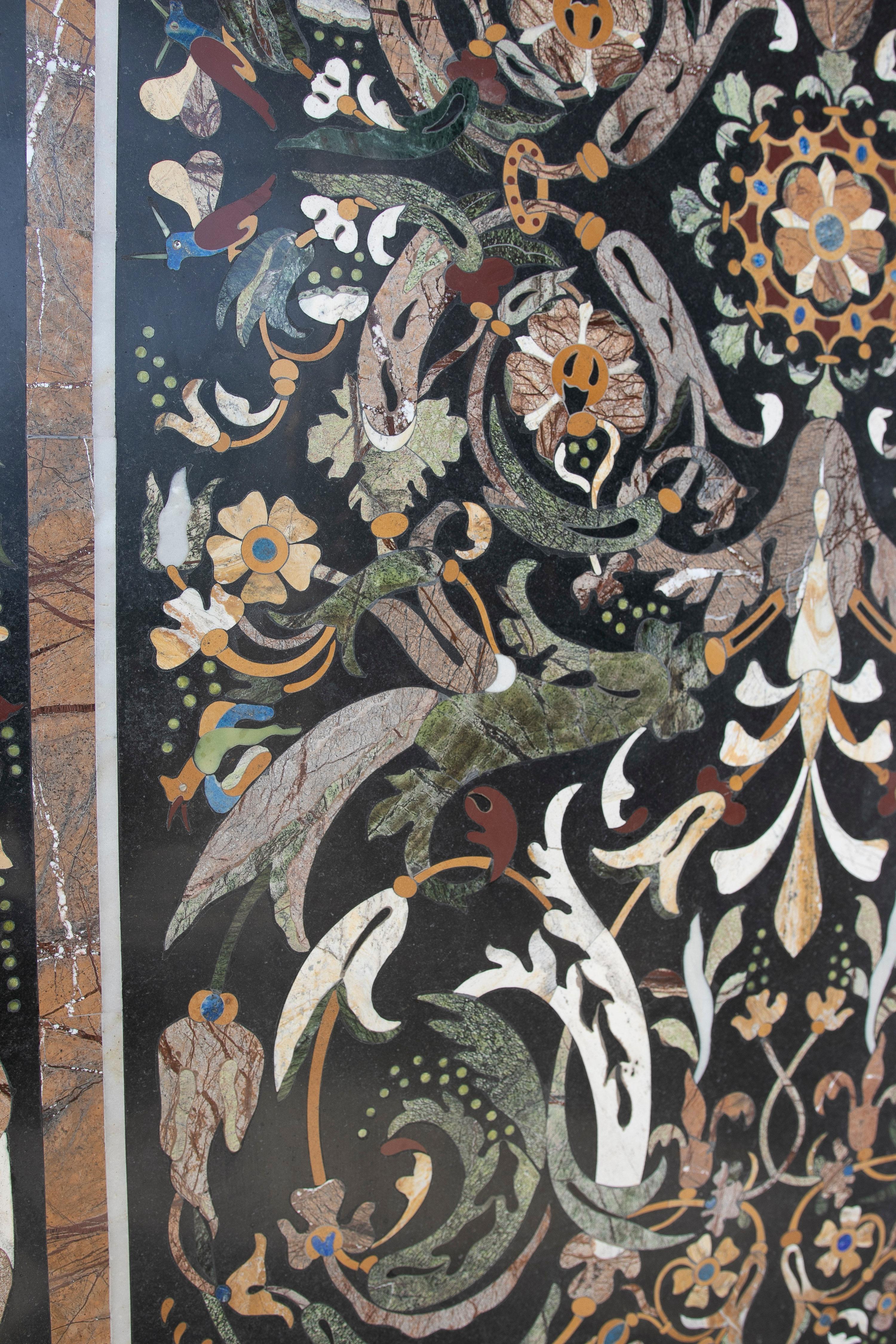 1990er Jahre Handgefertigte Pietra Dura Mosaik-Intarsien-Marmor-Tischplatte 1990er Jahre im Angebot 6