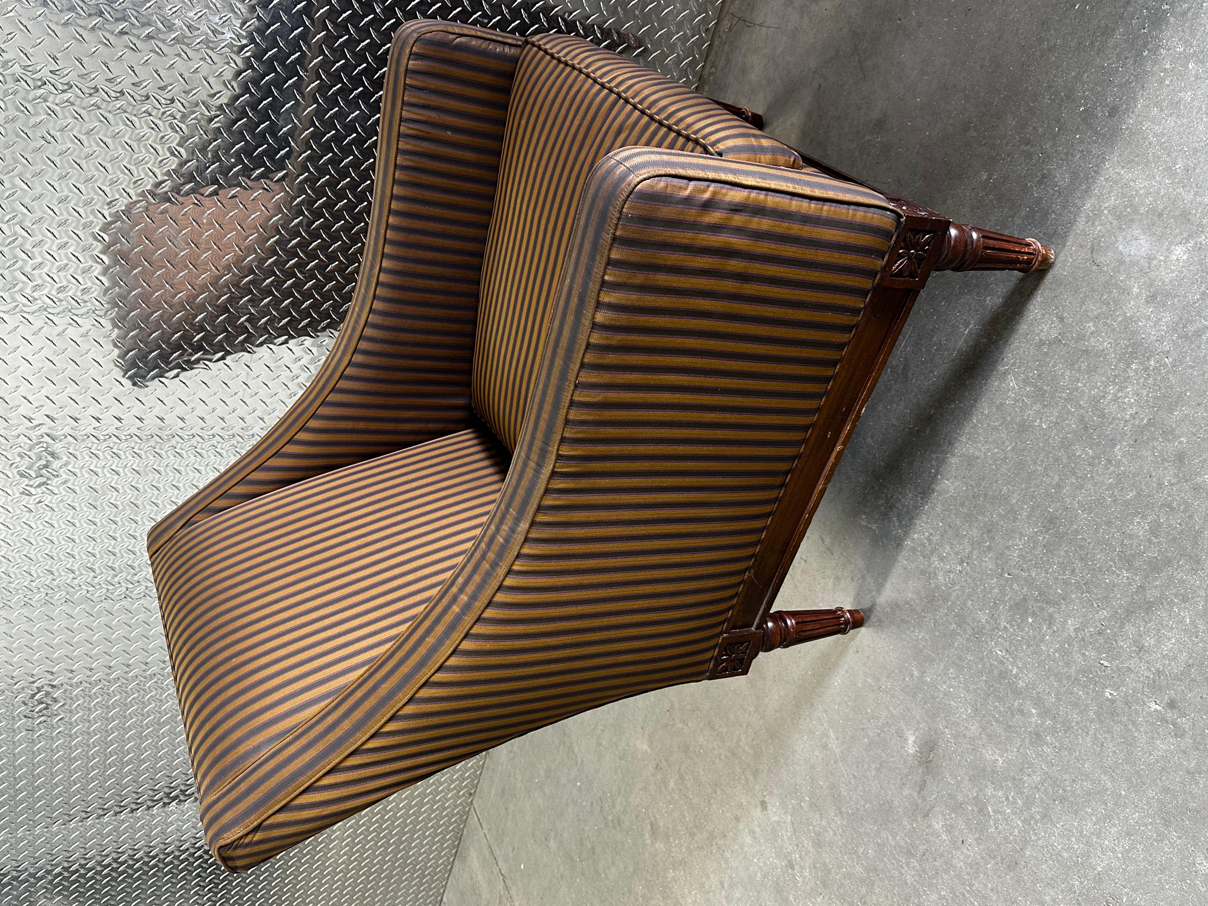 Sedie da club in stile neoclassico Henderson Stripes Down degli anni '90, Set di 2 in vendita 7