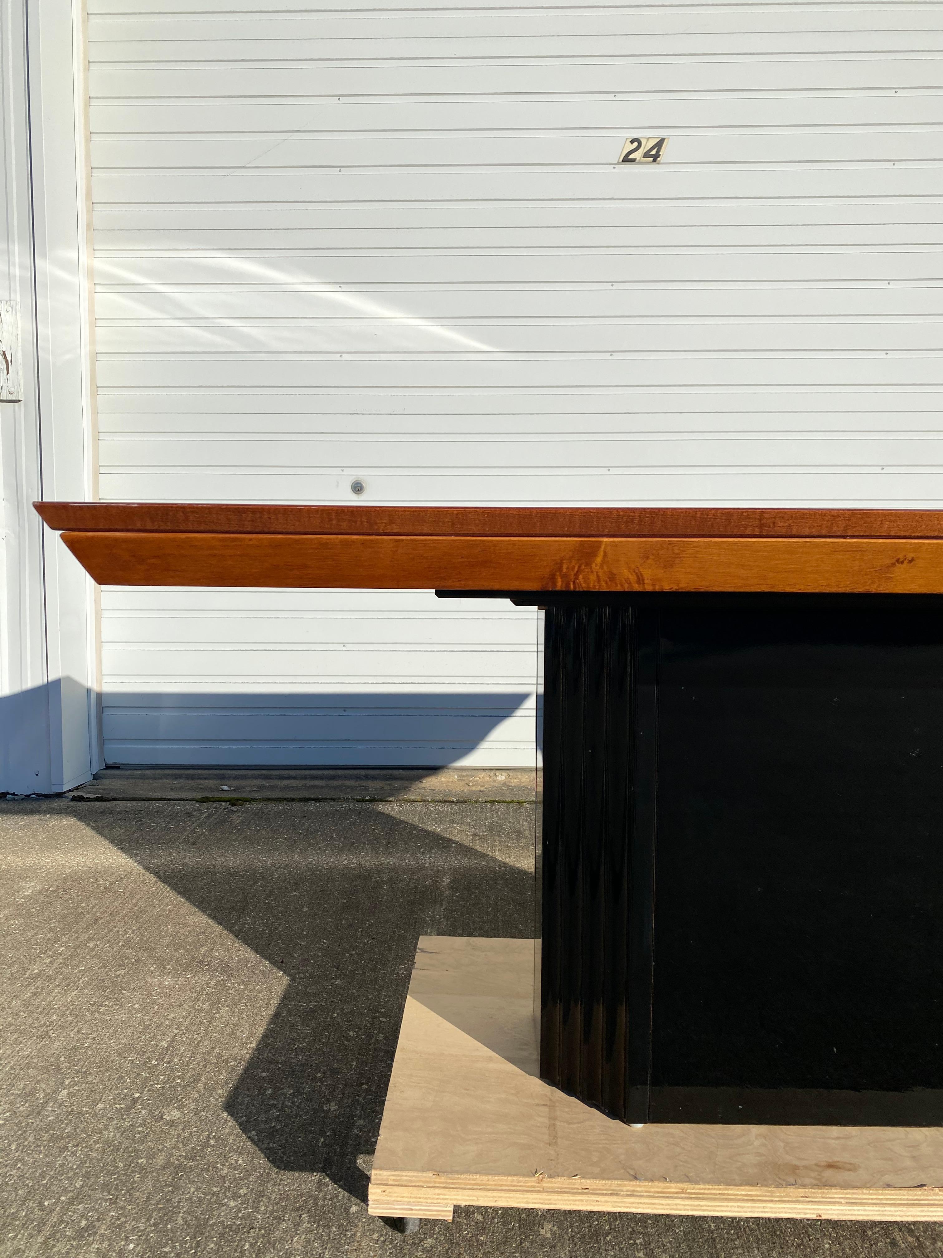1990's Henredon Art Deco Style Dining Table For Sale 2