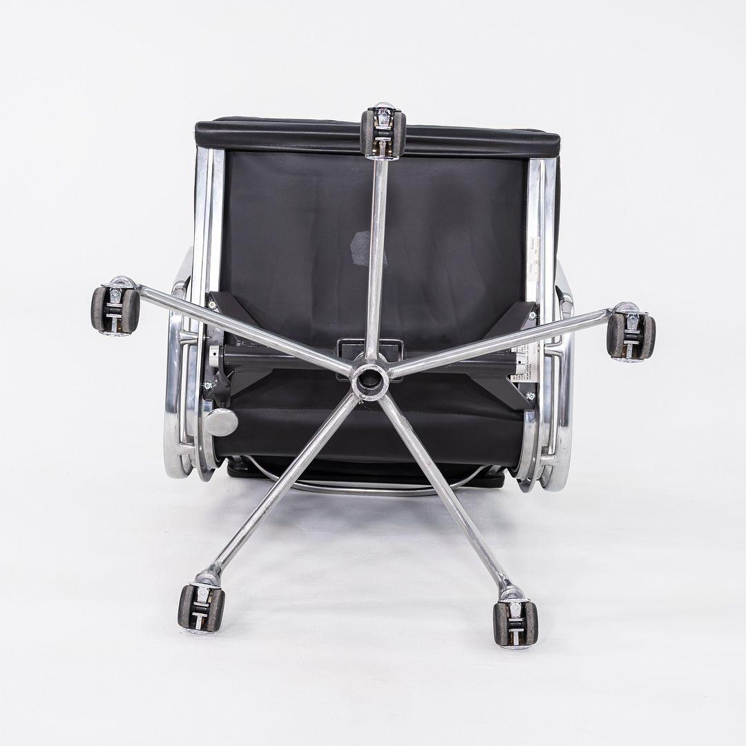 Silla de escritorio Eames Soft Pad Management de Herman Miller de los años 90 en cuero negro en venta 2