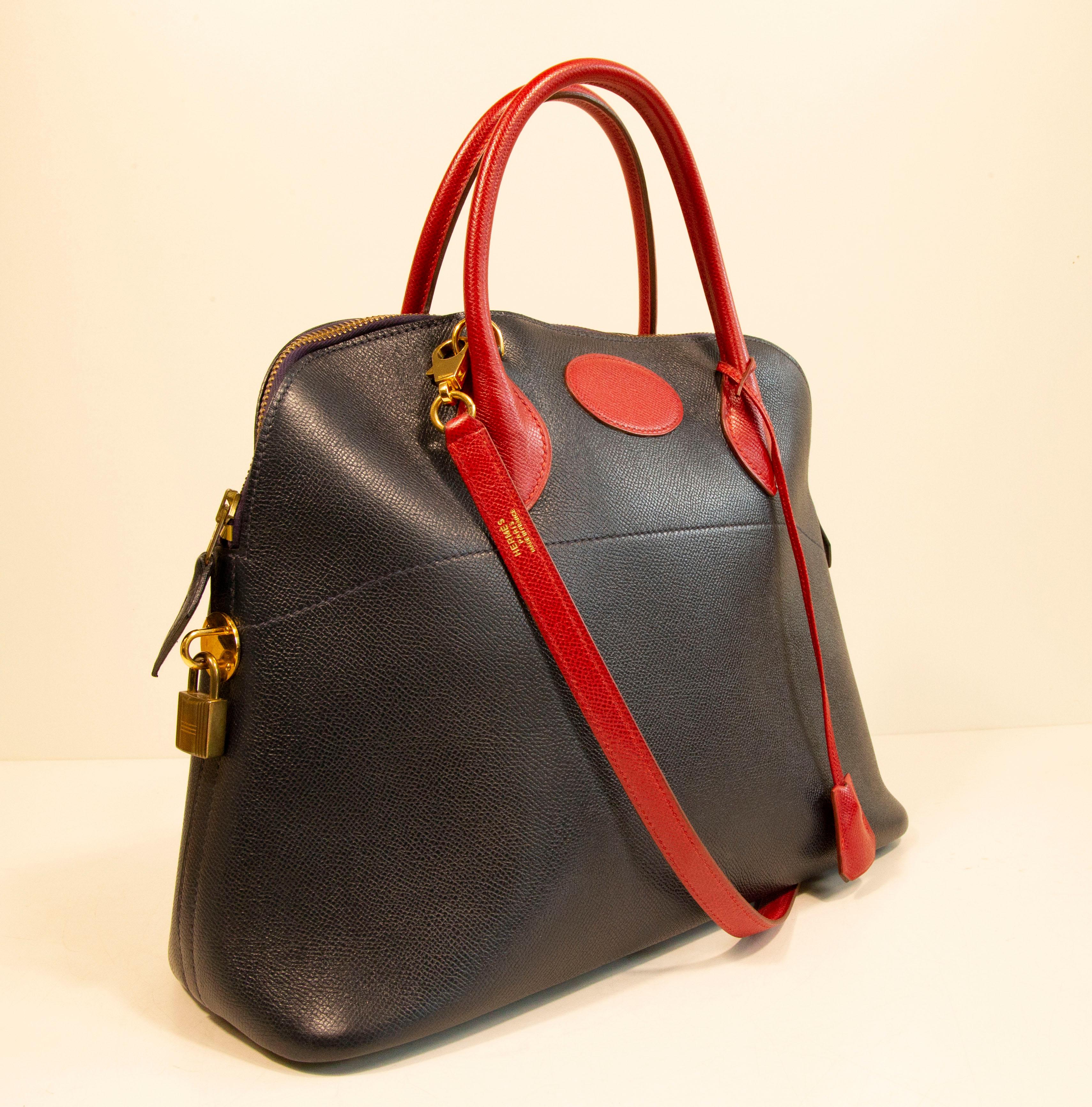 1990s Hermes Bolide 35 Bag in Navy Blue and Red Leather In Good Condition For Sale In Arnhem, NL