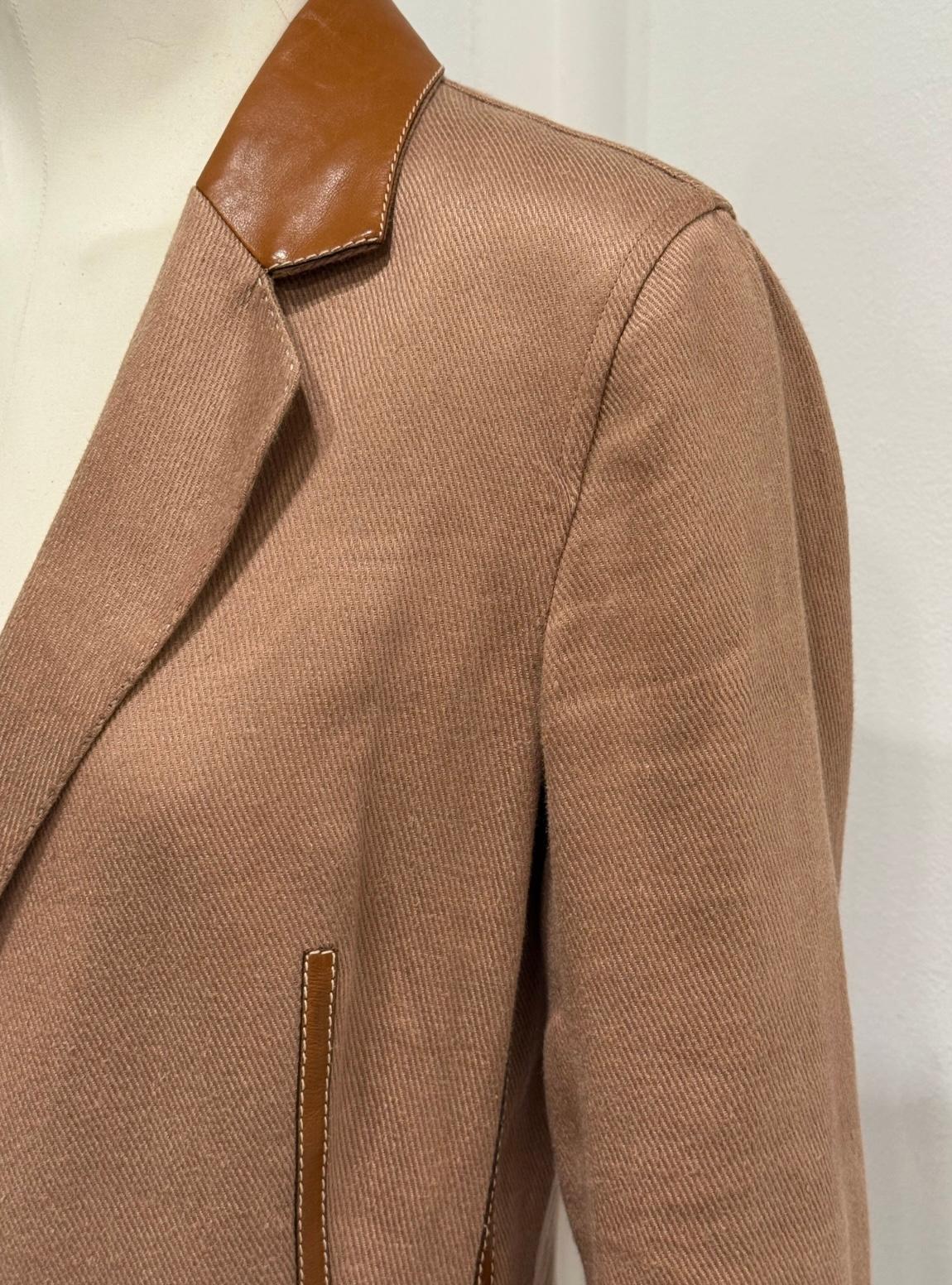 Blazer Hermès con cuello de piel de los años 90 en venta 1