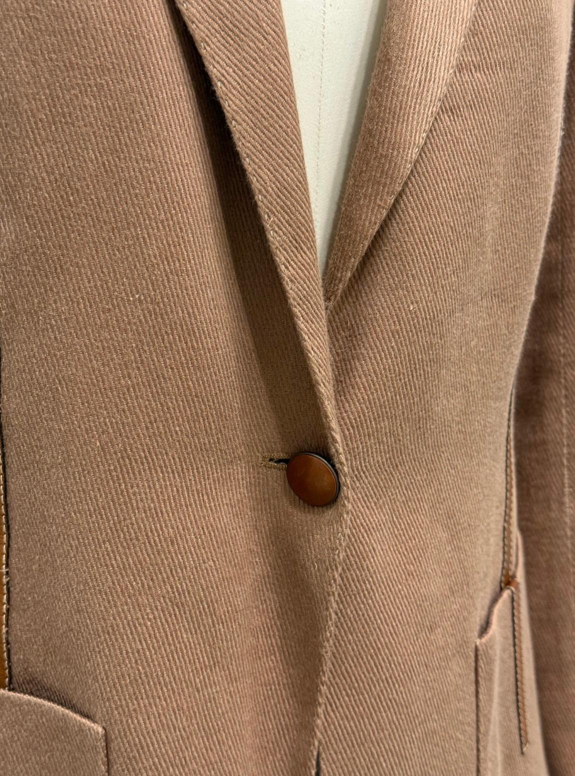 Blazer Hermès con cuello de piel de los años 90 en venta 2