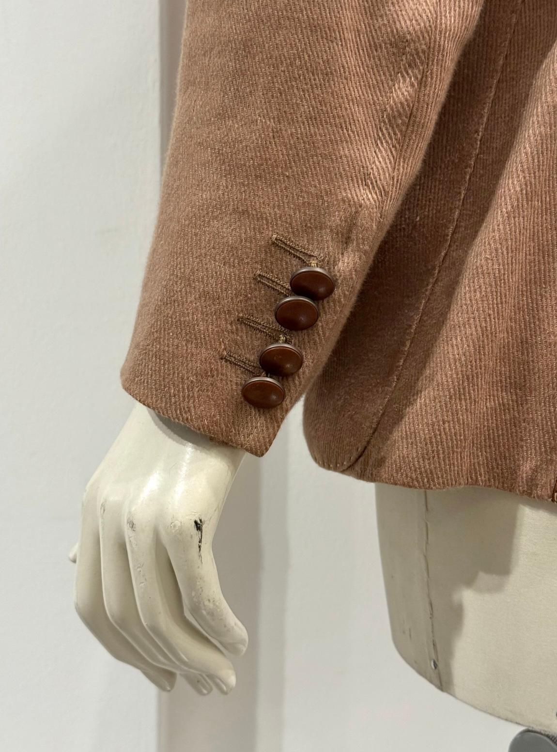 Blazer Hermès con cuello de piel de los años 90 en venta 3