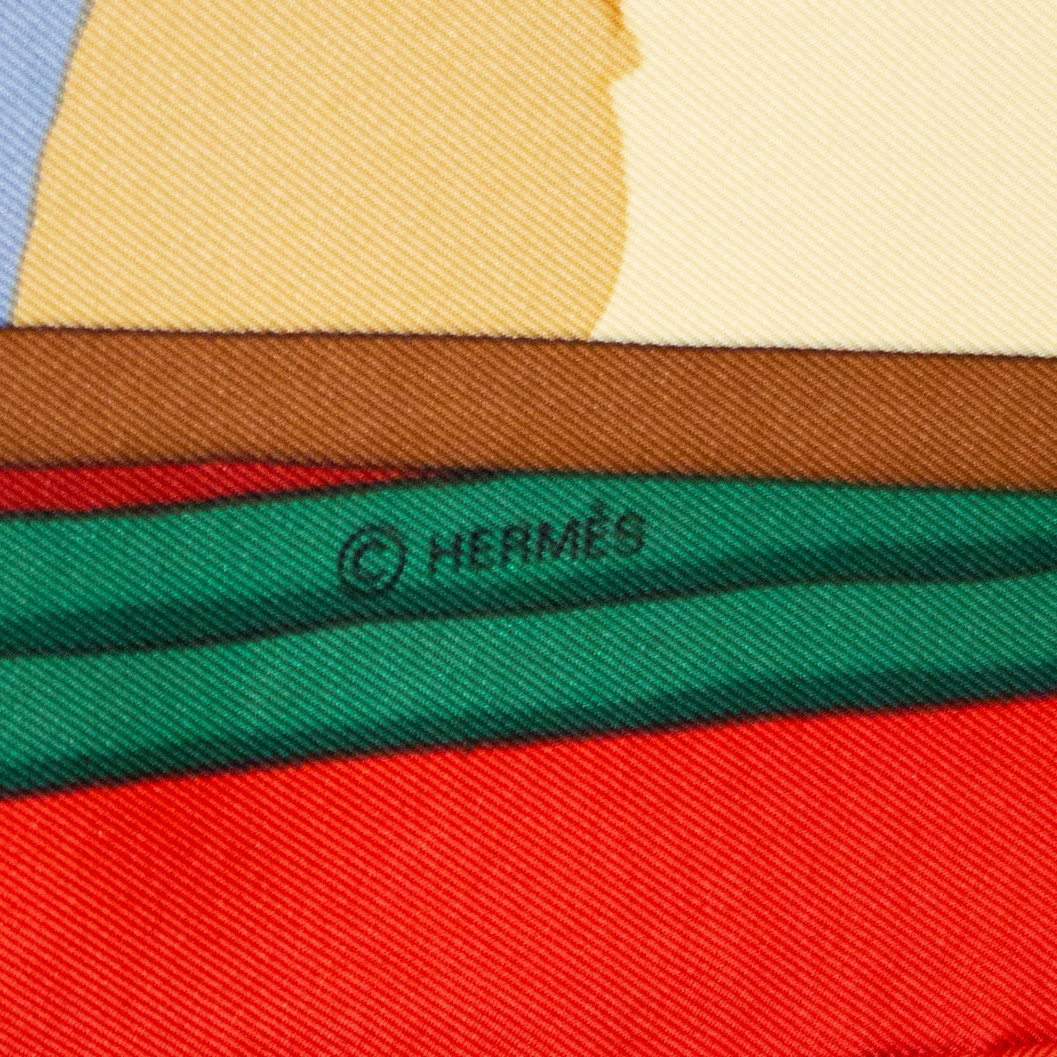 Hermès - Écharpe en soie Attelages rouge et verte, années 1990  Unisexe en vente