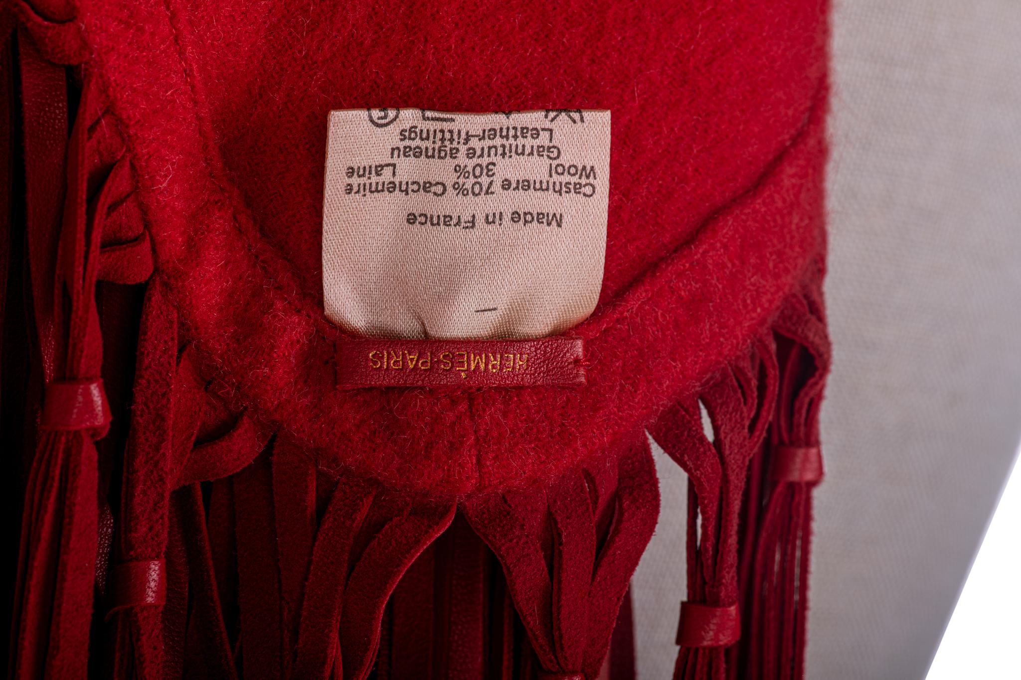 1990's Hermès Rot Vintage Kaschmir Wolle Leder Fransen Schal Schal im Angebot 4