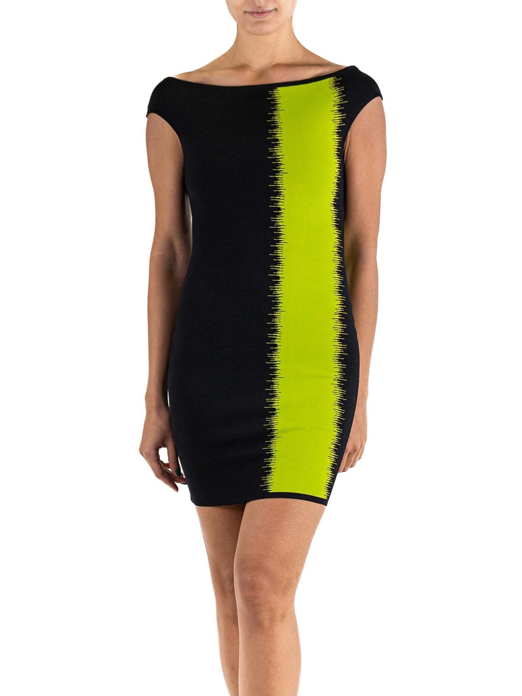 1990S HERVE LEGER Black & Green Rayon Blend Body-Con Cocktail Dress For Sale 3