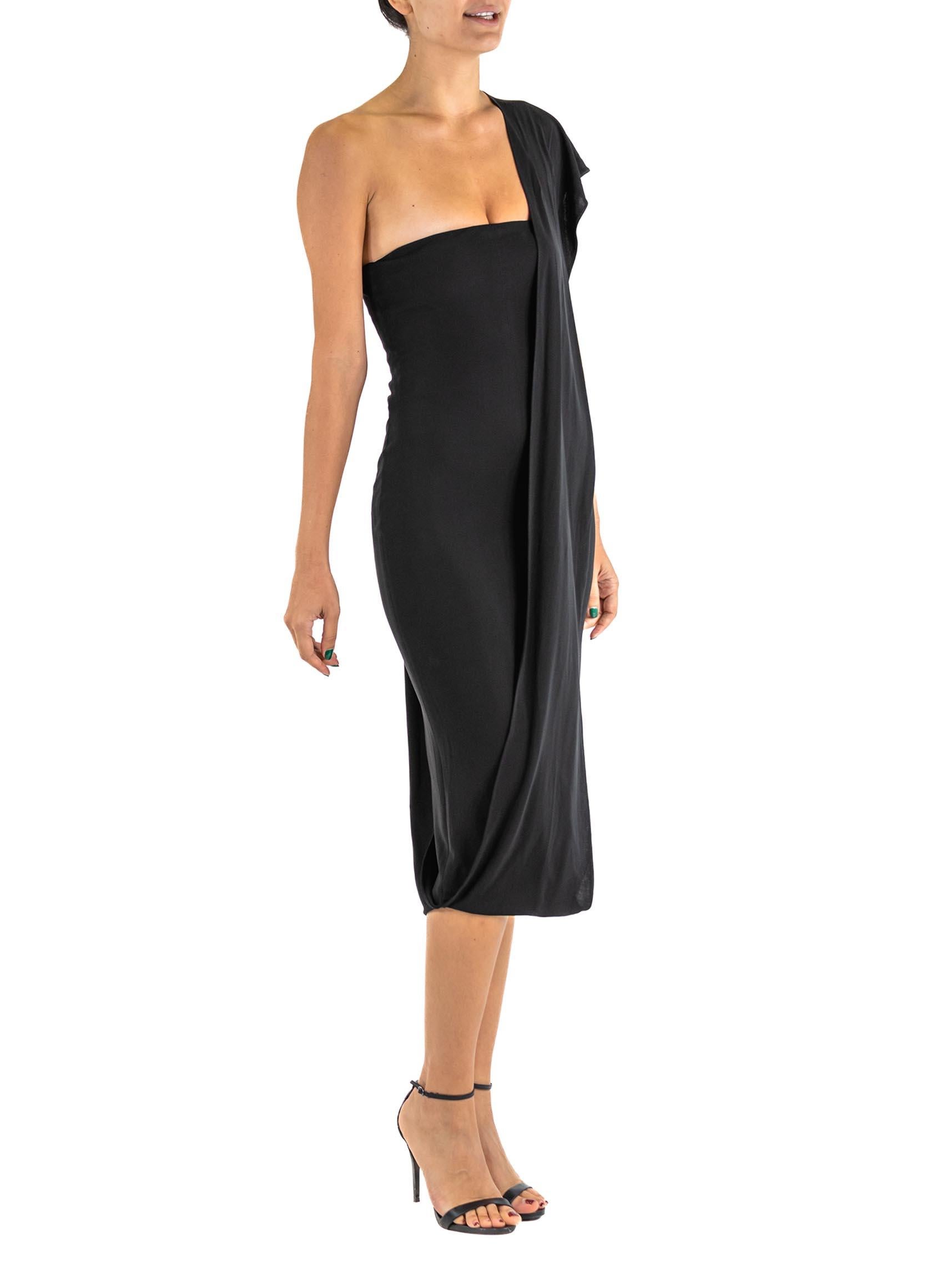 1990S HERVE LEGER Black Rayon Blend Strapless Dress With One Shoulder Sash For Sale 3