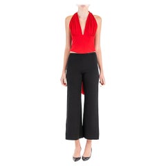 Ensemble pantalon en jersey de rayonne lycra rouge rubis et noir à V profond Hervé Léger, années 90
