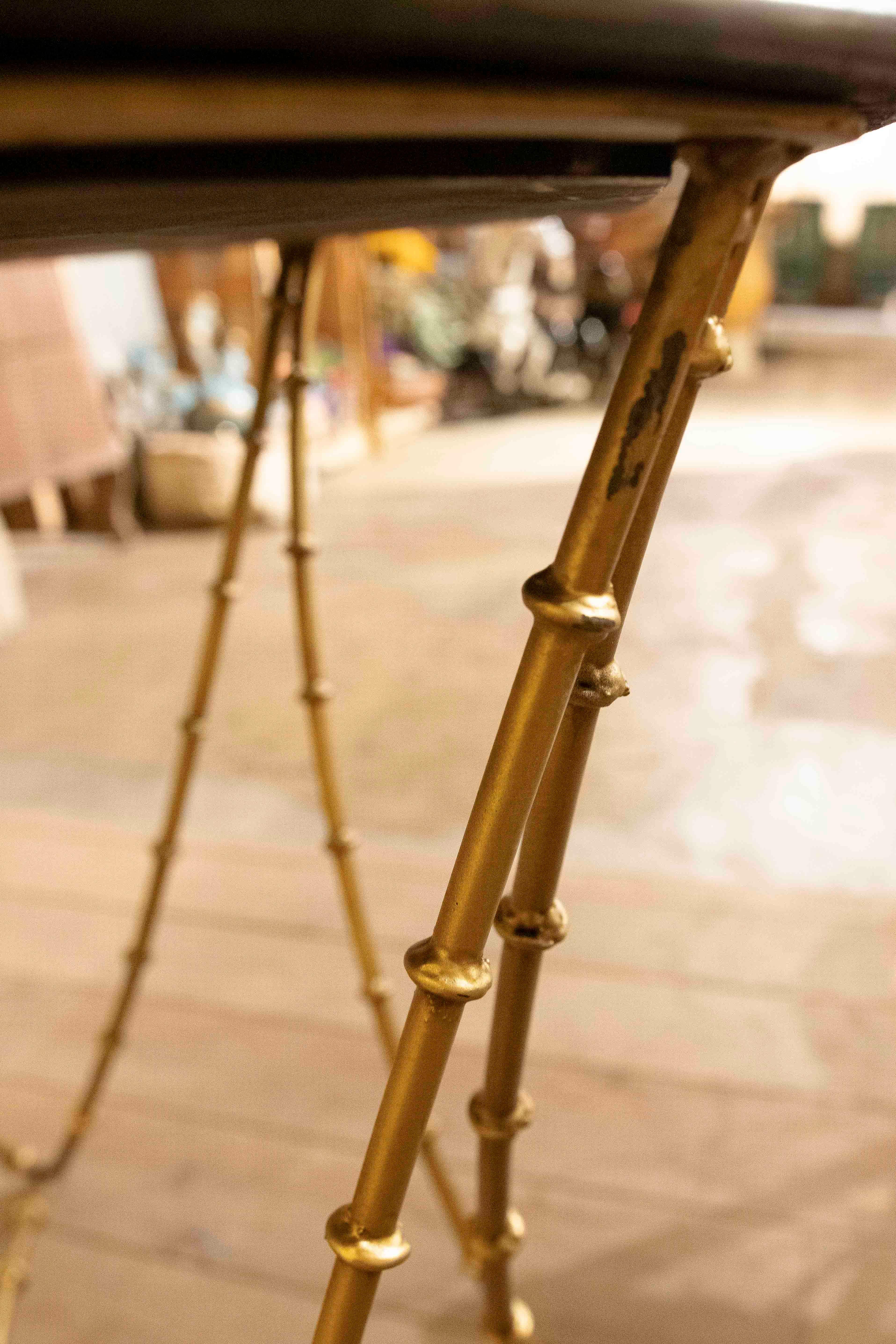 1990s Hexagonal Side Table with Bamboo Style Iron Base and Marble Top In Good Condition For Sale In Marbella, ES