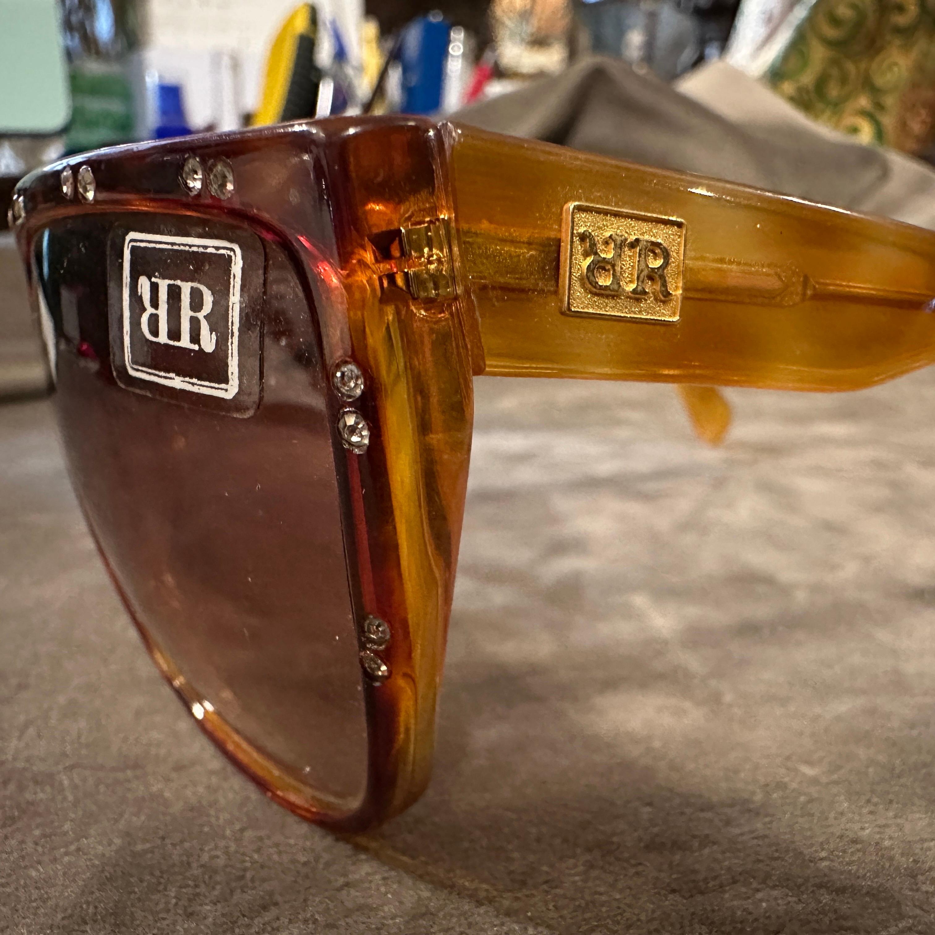 1990er Jahre Hochwertige braune Jewell-Sonnenbrille aus Acetat von Raffaella Curiel im Angebot 6