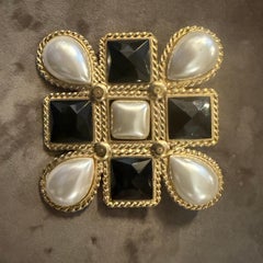 1990s High Quality Costume Jewelry Italian Big Brooch