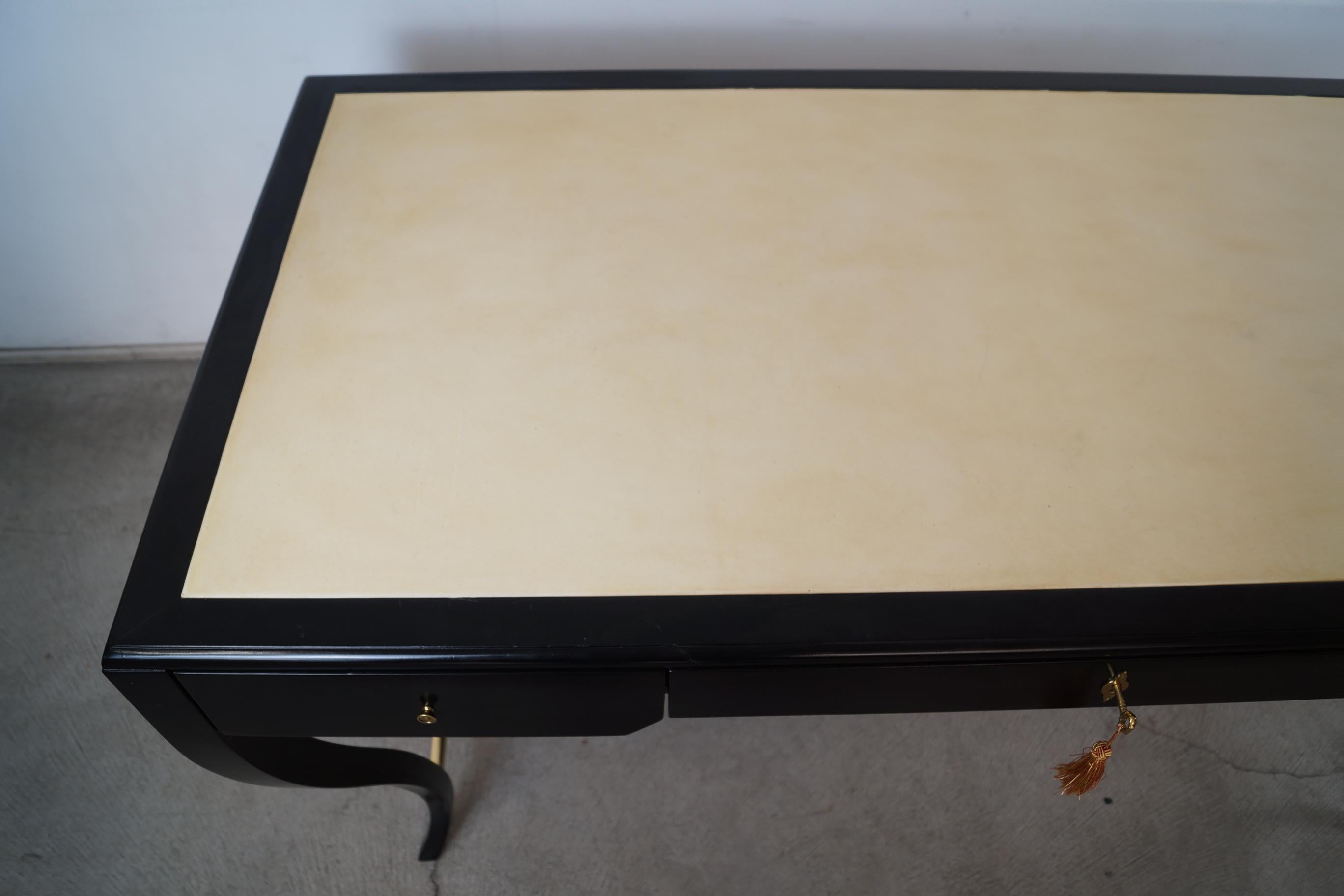 1990's Hollywood Regency Century Furniture Escritorio lacado en negro y cuero en venta 6