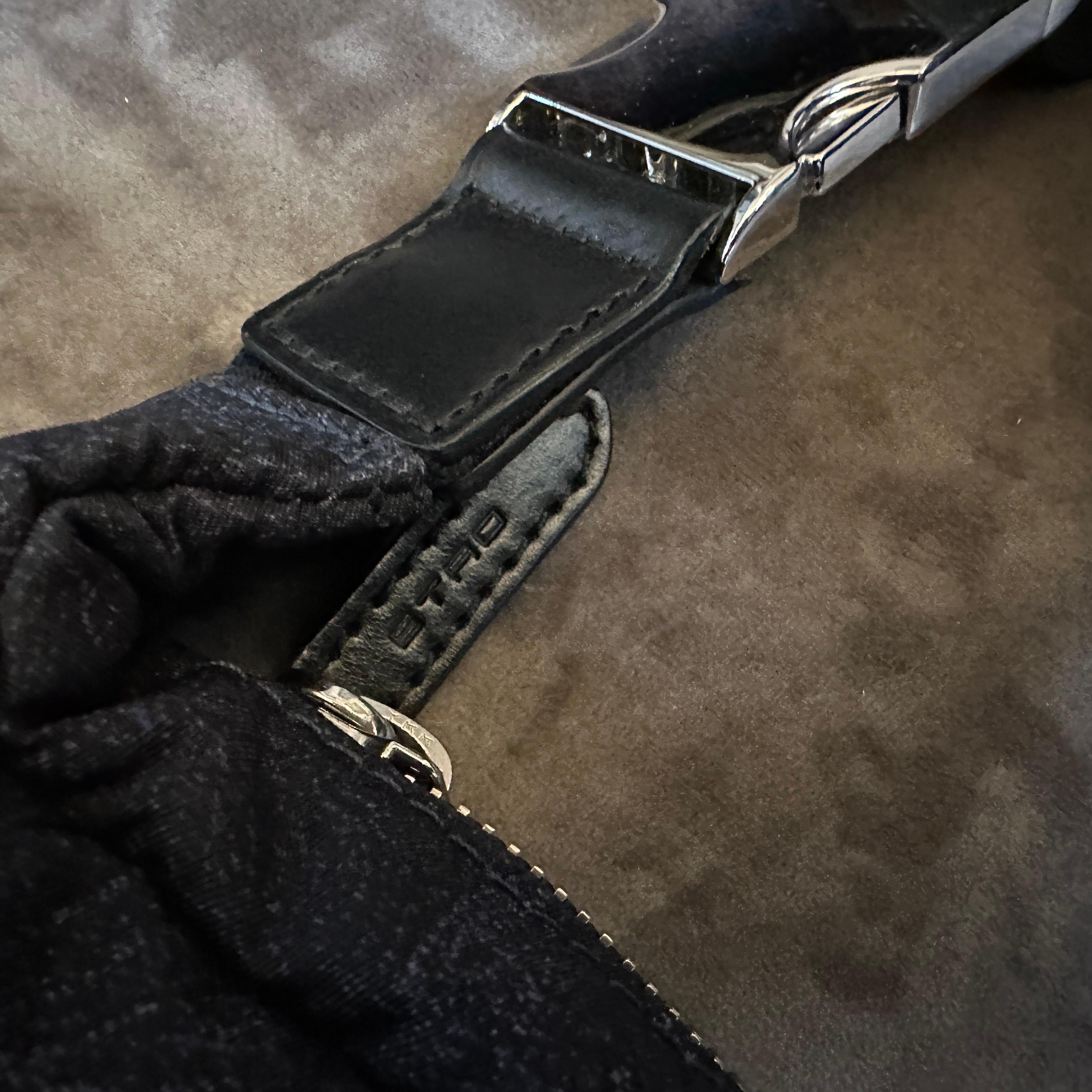 Riñonera icónica de tela de cachemira azul de los años 90 de Etro Milano en Excelente estado para la venta en Aci Castello, IT