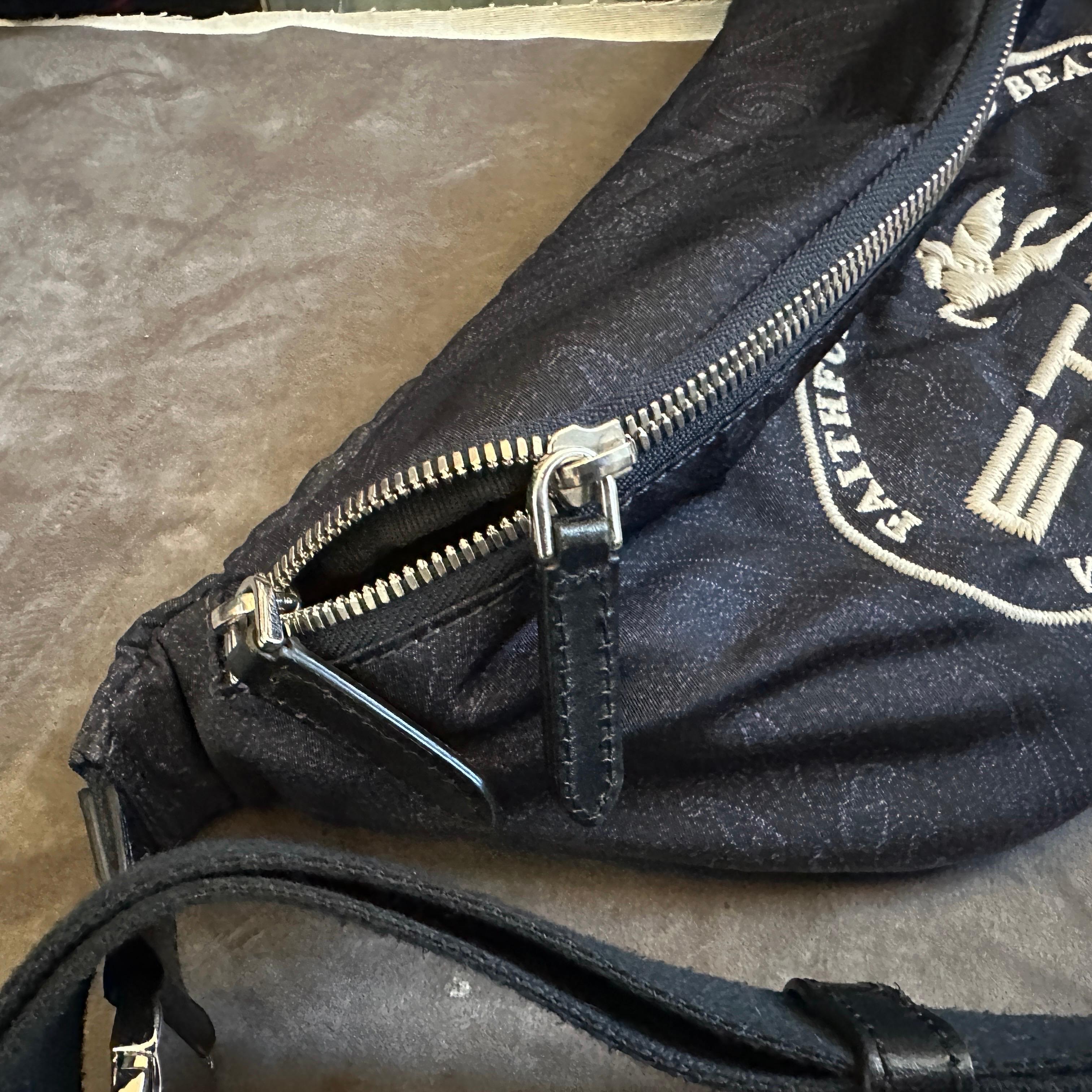 Riñonera icónica de tela de cachemira azul de los años 90 de Etro Milano en venta 2