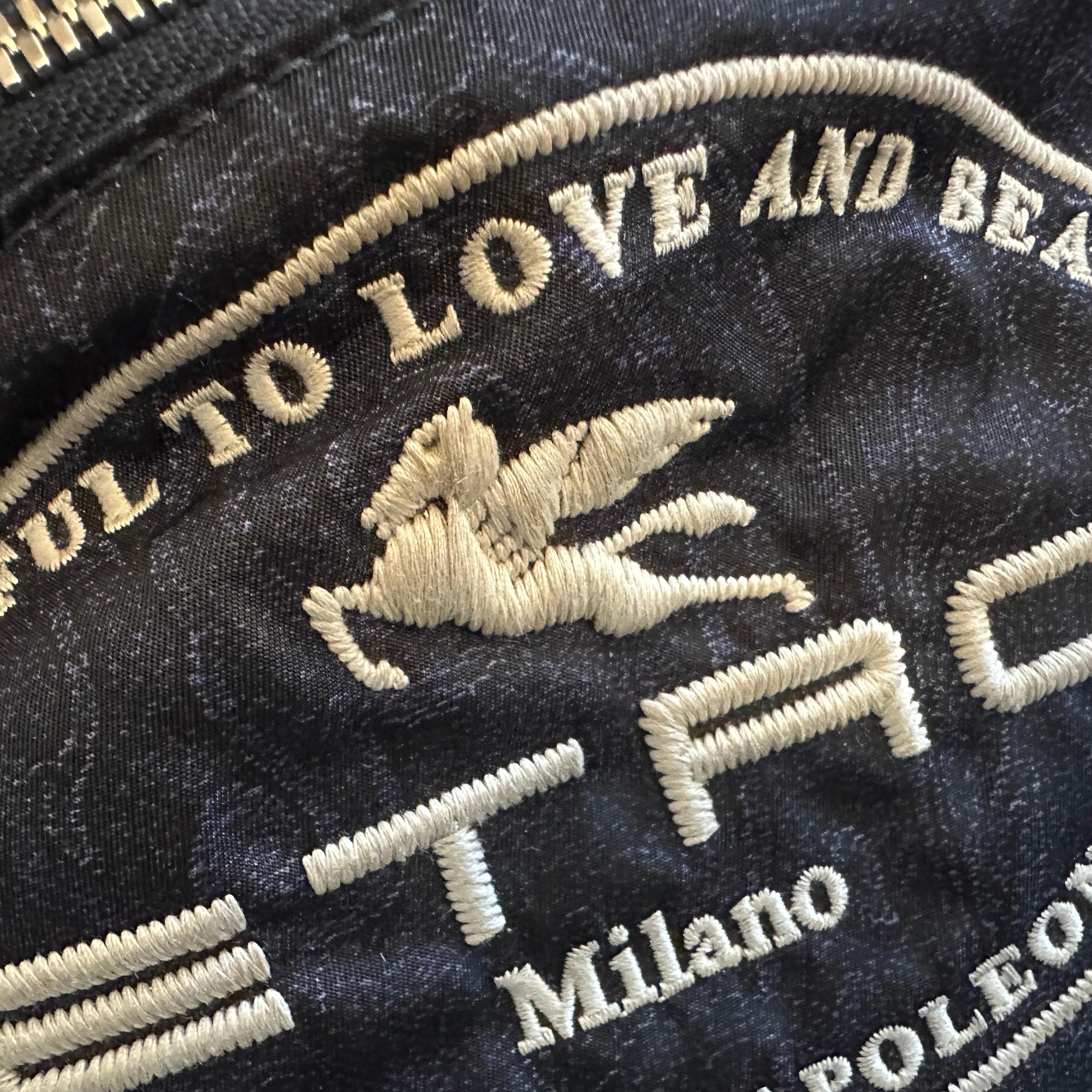 Riñonera icónica de tela de cachemira azul de los años 90 de Etro Milano en venta 4