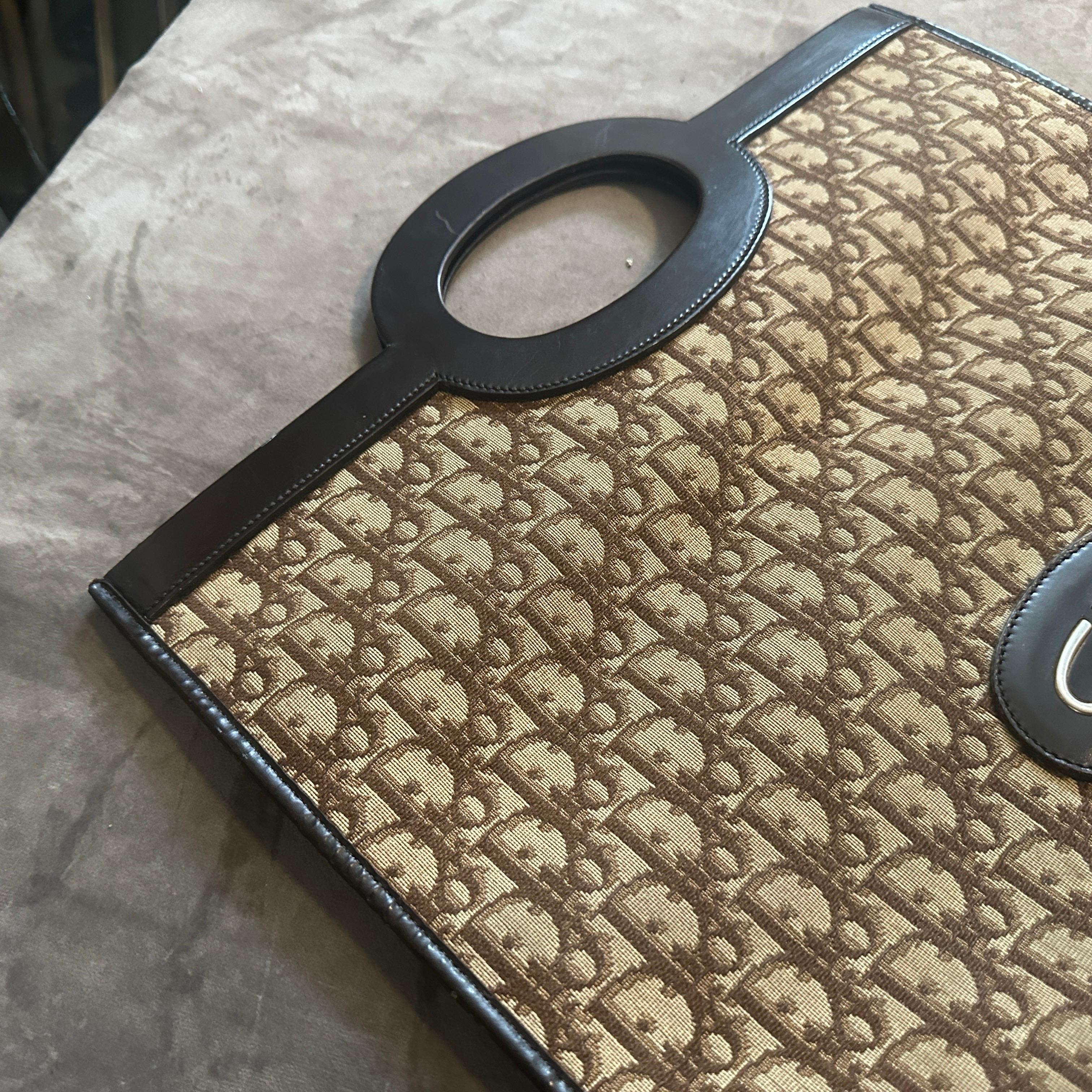 Sac à main Icone de Christian Dior des années 1990 utilisable comme pochette en vente 4