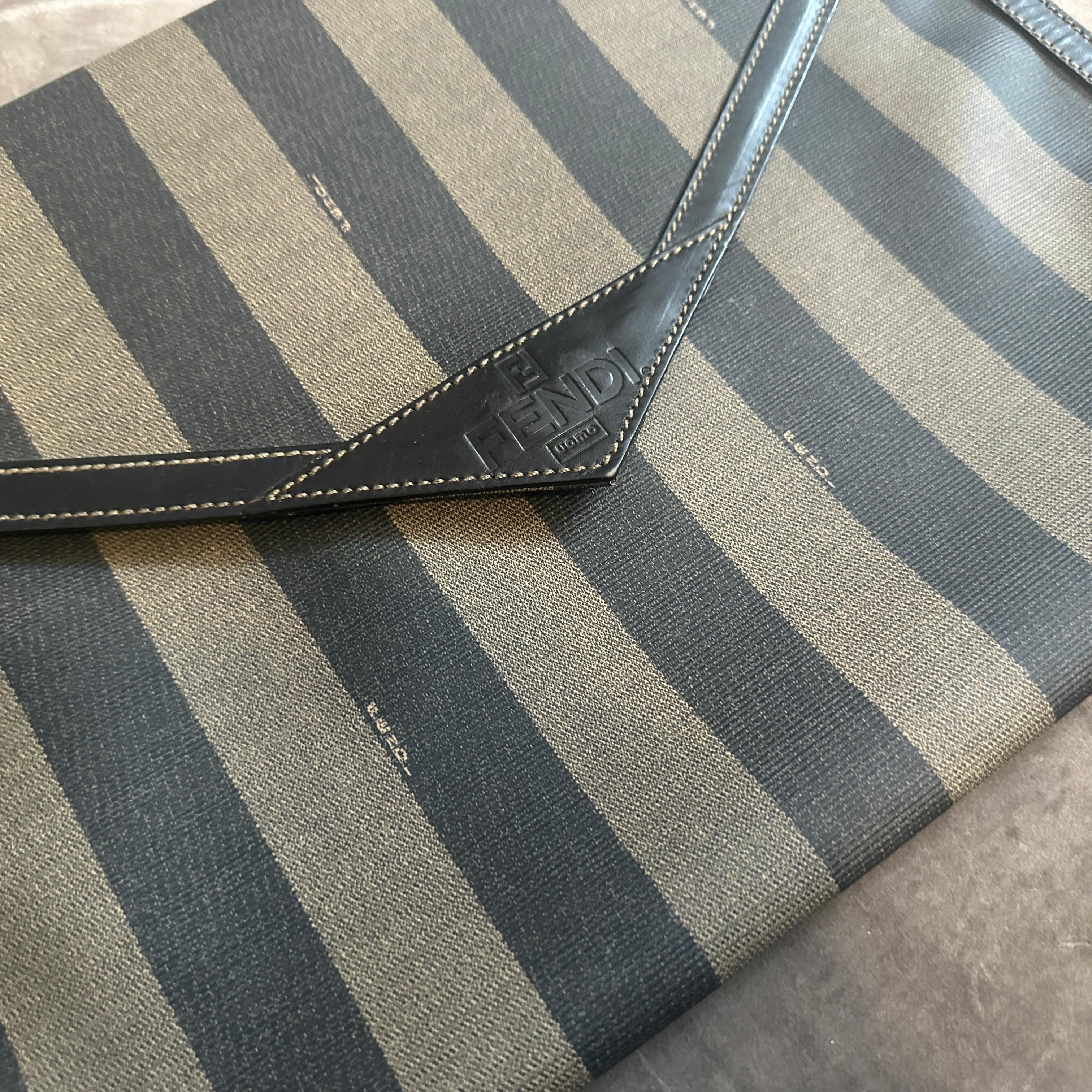 1990s Iconic Pequin Striped Canvas Clutch by Karl Lagerfeld for Sorelle Fendi In Excellent Condition For Sale In Aci Castello, IT