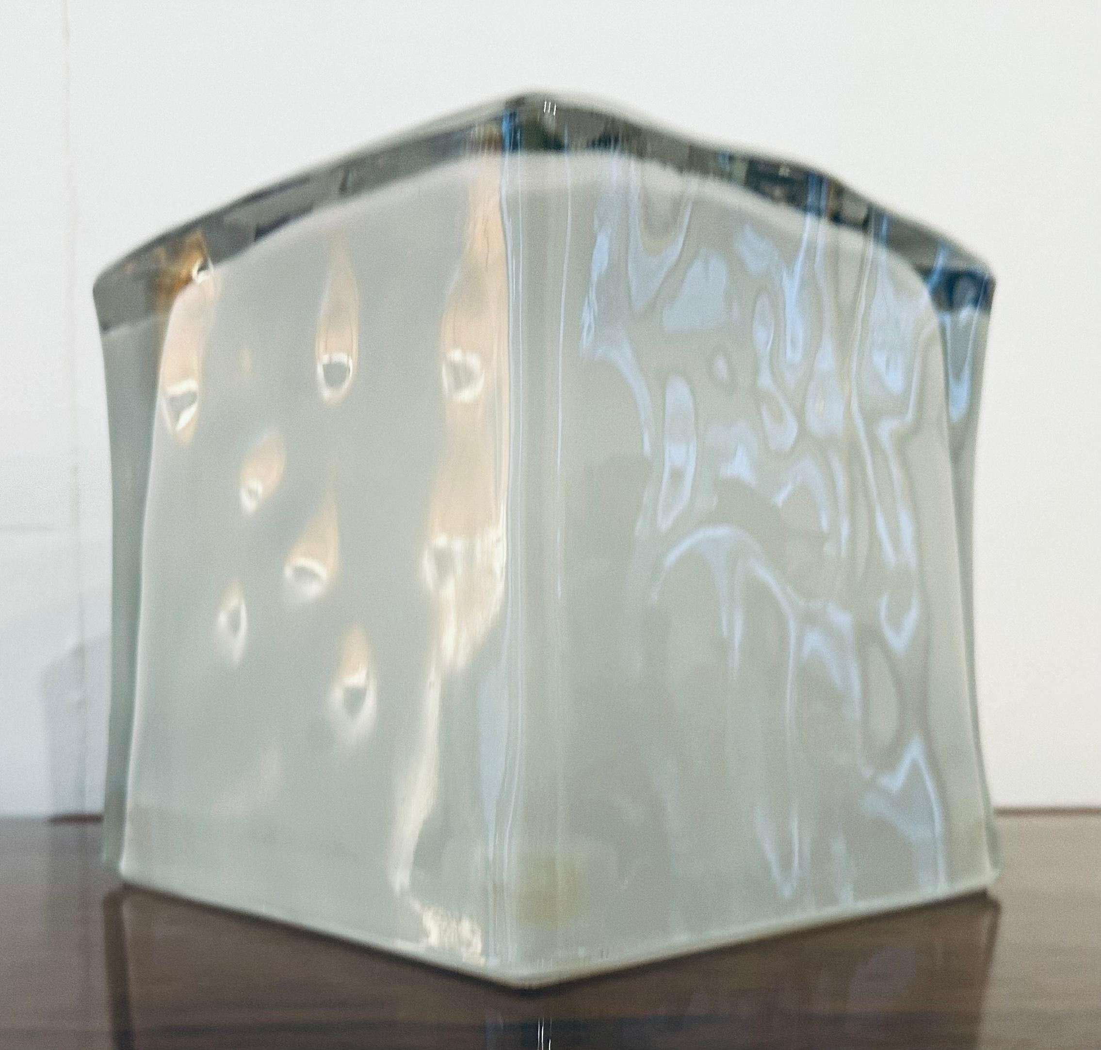 Lampe de bureau Swedish Frosted Iconic Cube 'Iviken' (années 1990)  en vente 4