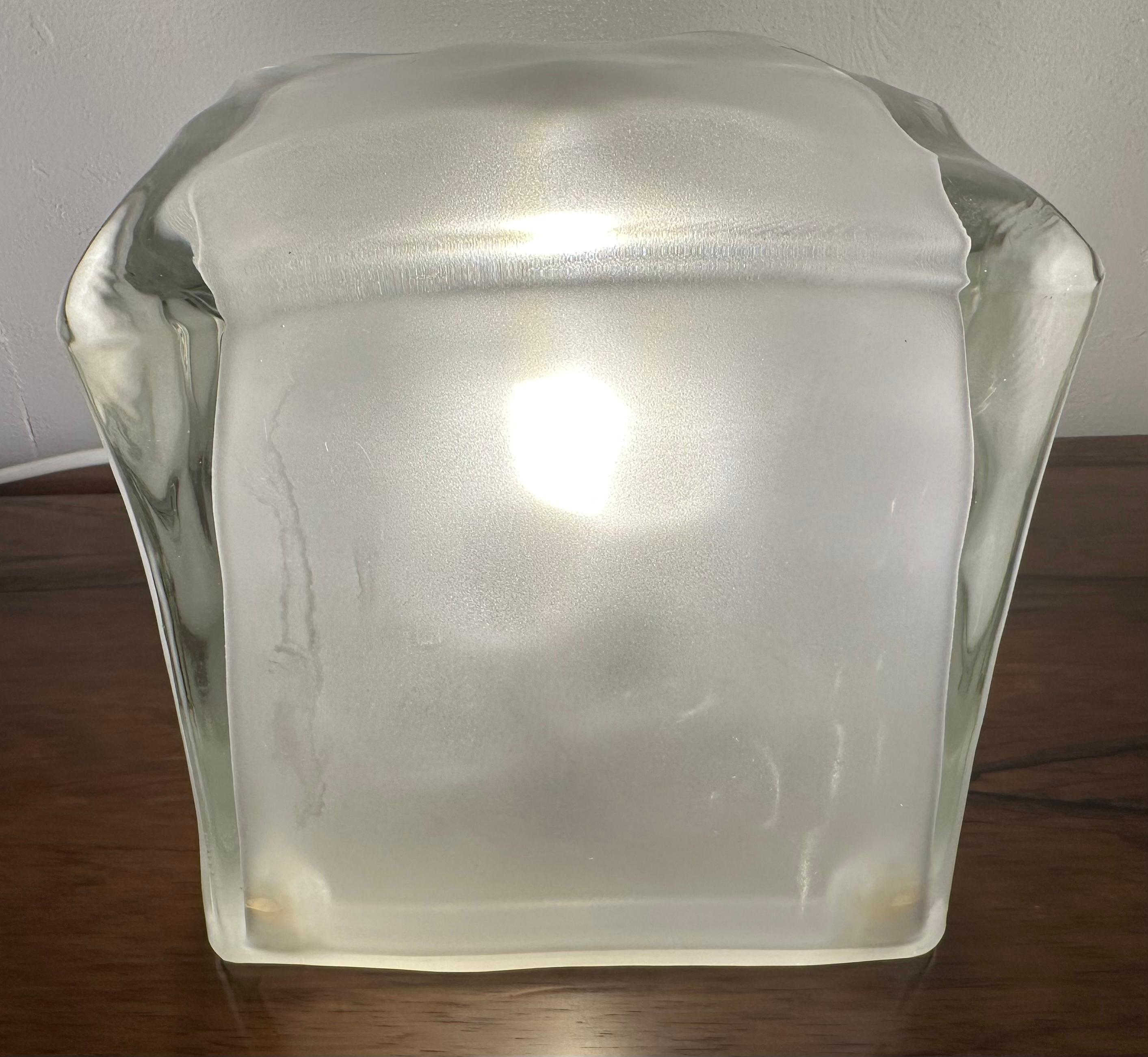 1990s IKEA Swedish Frosted Iconic Iced Glass Cube 'Iviken' Table Lamp  In Good Condition For Sale In London, GB