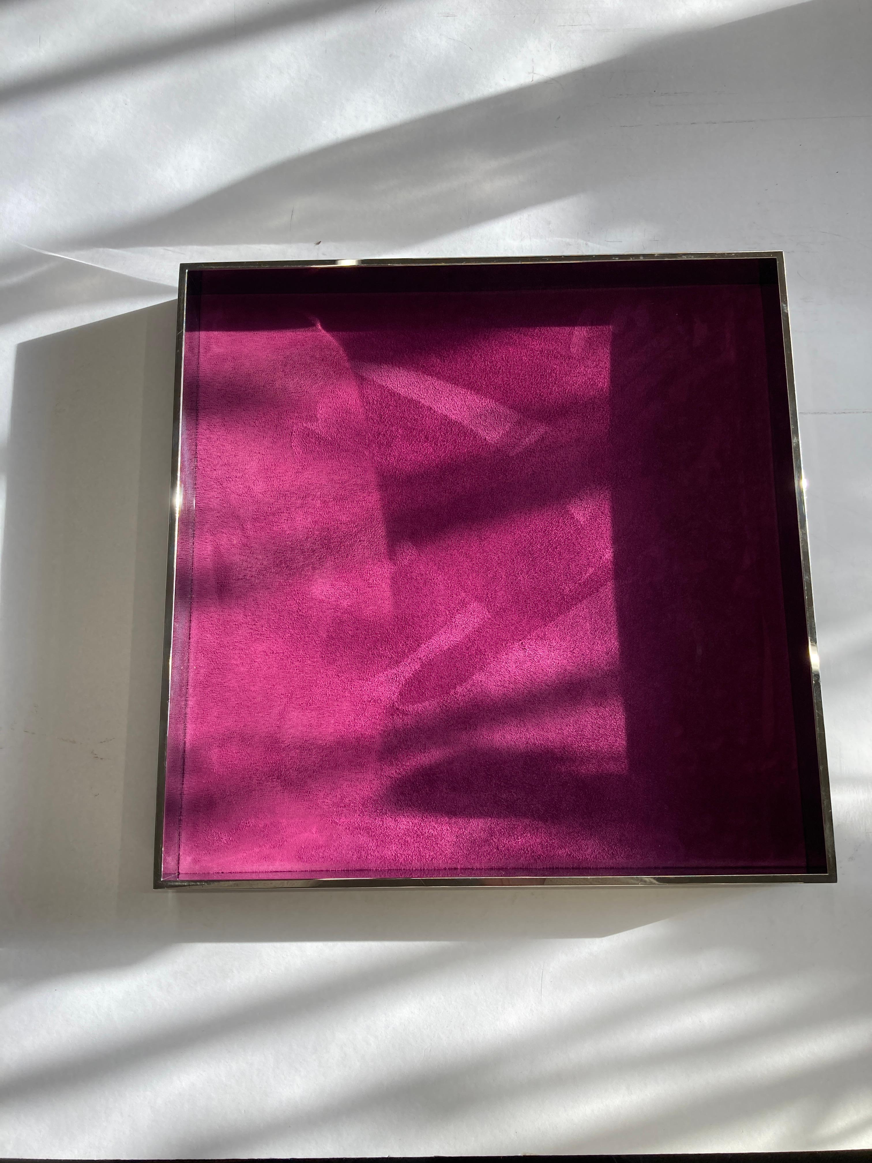 1990's Silver plated and purple leather vide poche by Hermès
Great quality and condition
Made in France
