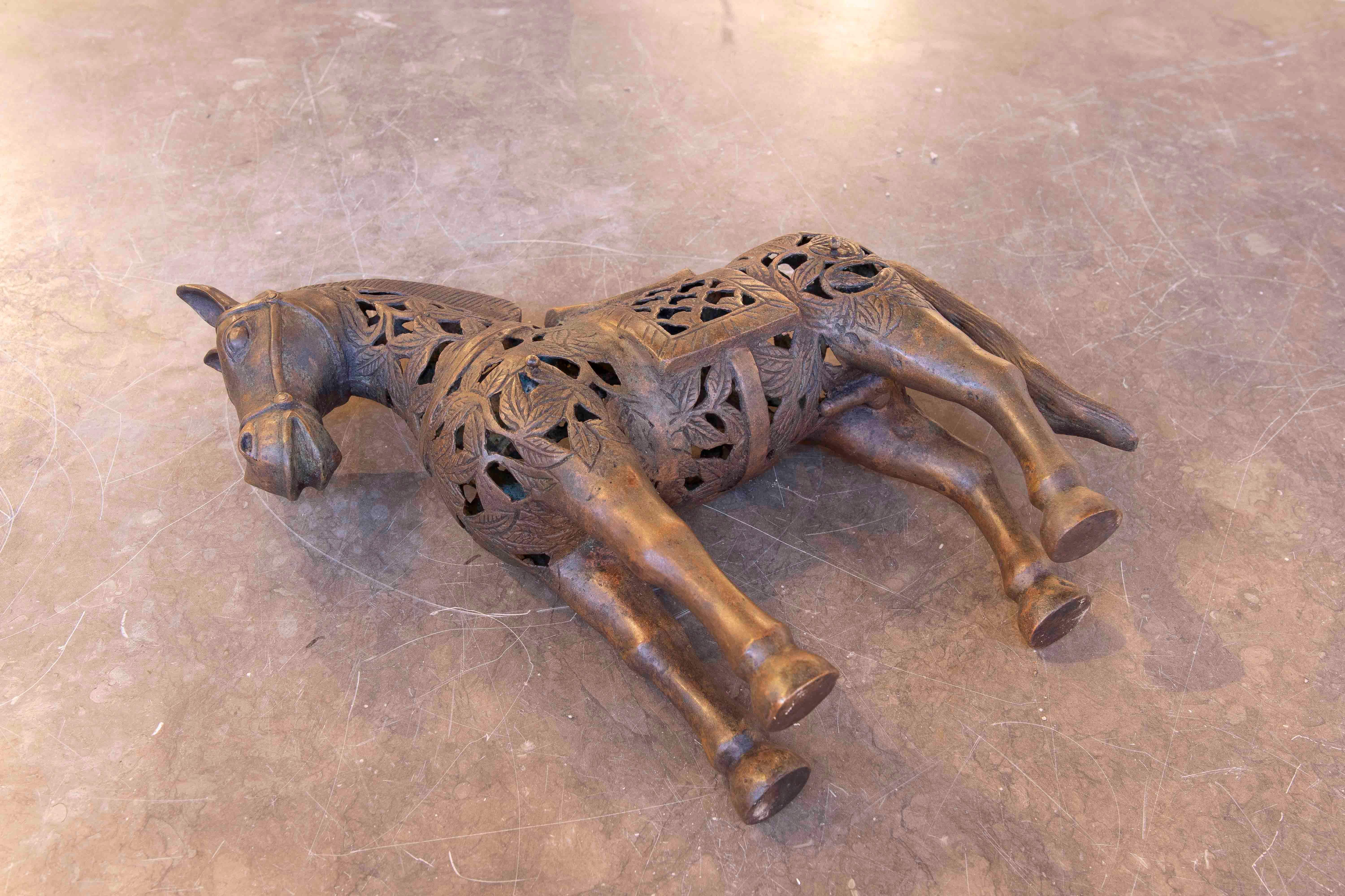 1990s Iron Horse Sculpture with Ornamental Filigree Design For Sale 5