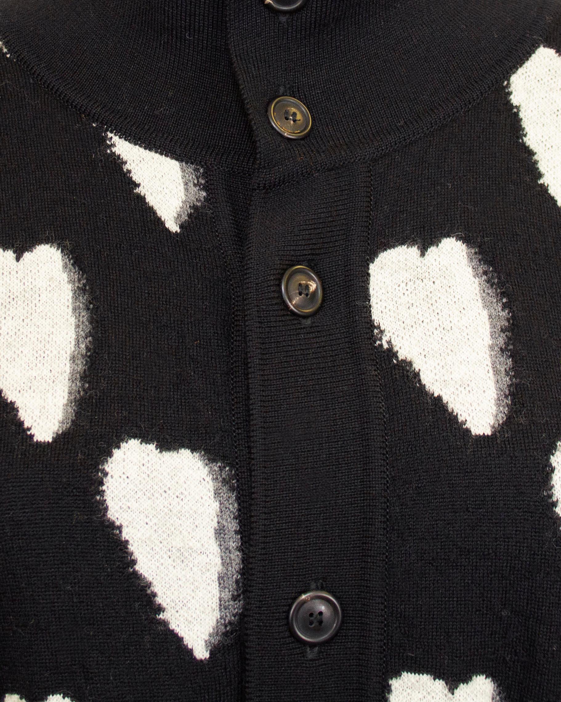 1990 Issey Miyake Cardigan à cœur noir et blanc Bon état - En vente à Toronto, Ontario