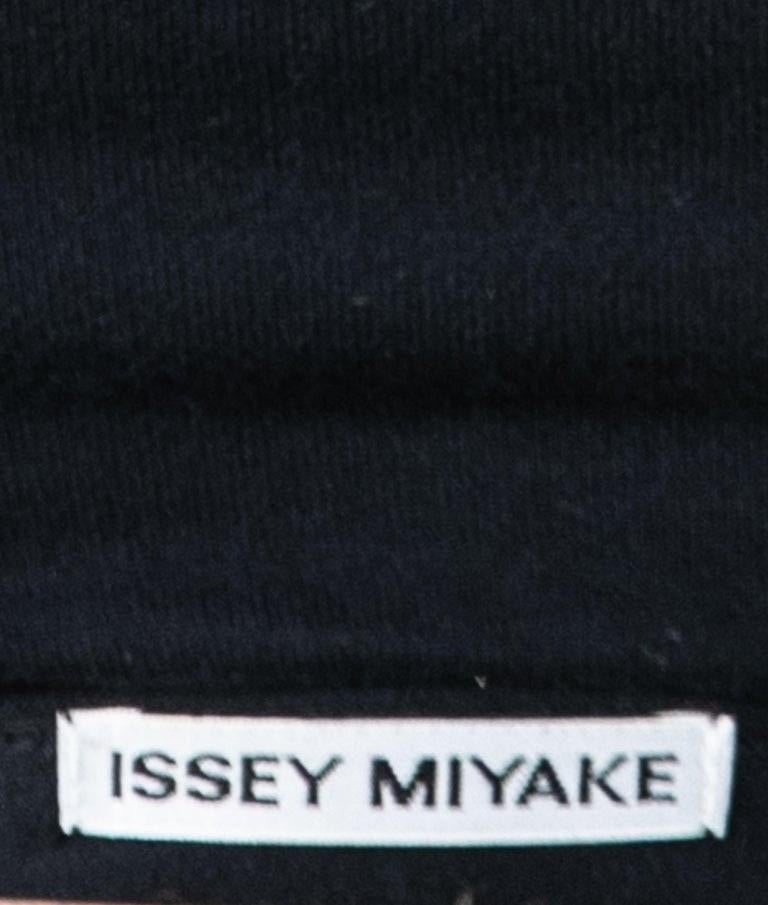 1990S ISSEY MIYAKE Black Cotton Deconstructed T-Shirt For Sale 4