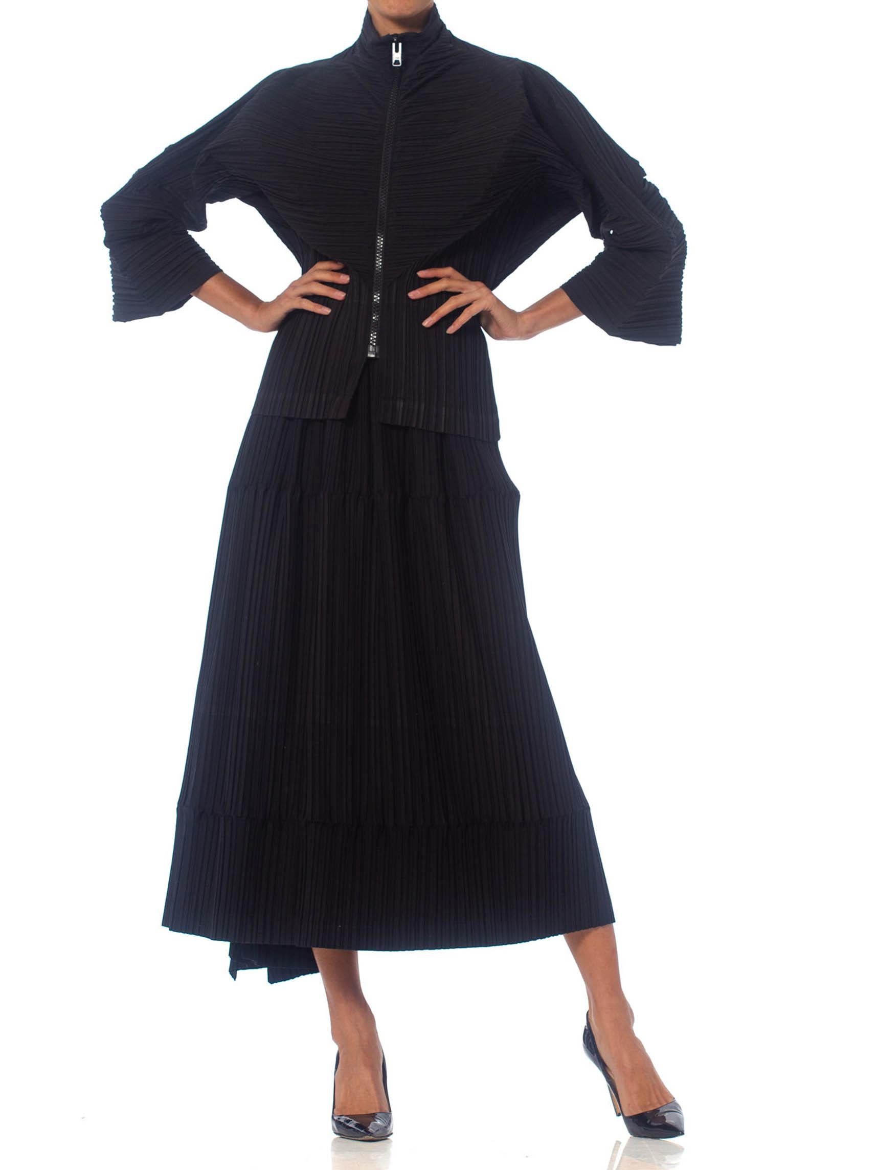 1990S ISSEY MIYAKE Black Pleated Poly Blend Jacket & Skirt Ensemble For Sale 6