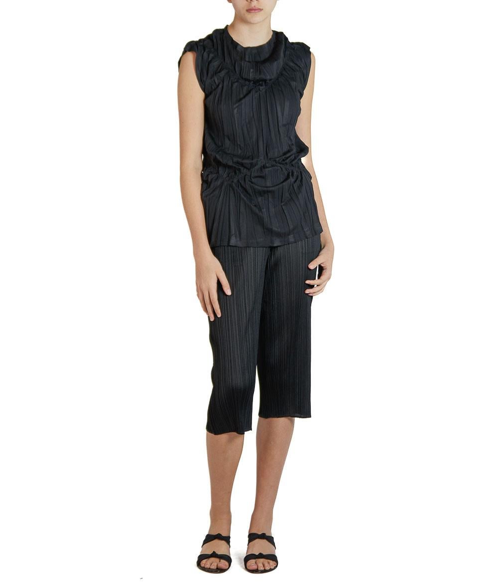 Donna 1990S Issey Miyake - Camicetta nera in poliestere a pieghe in vendita