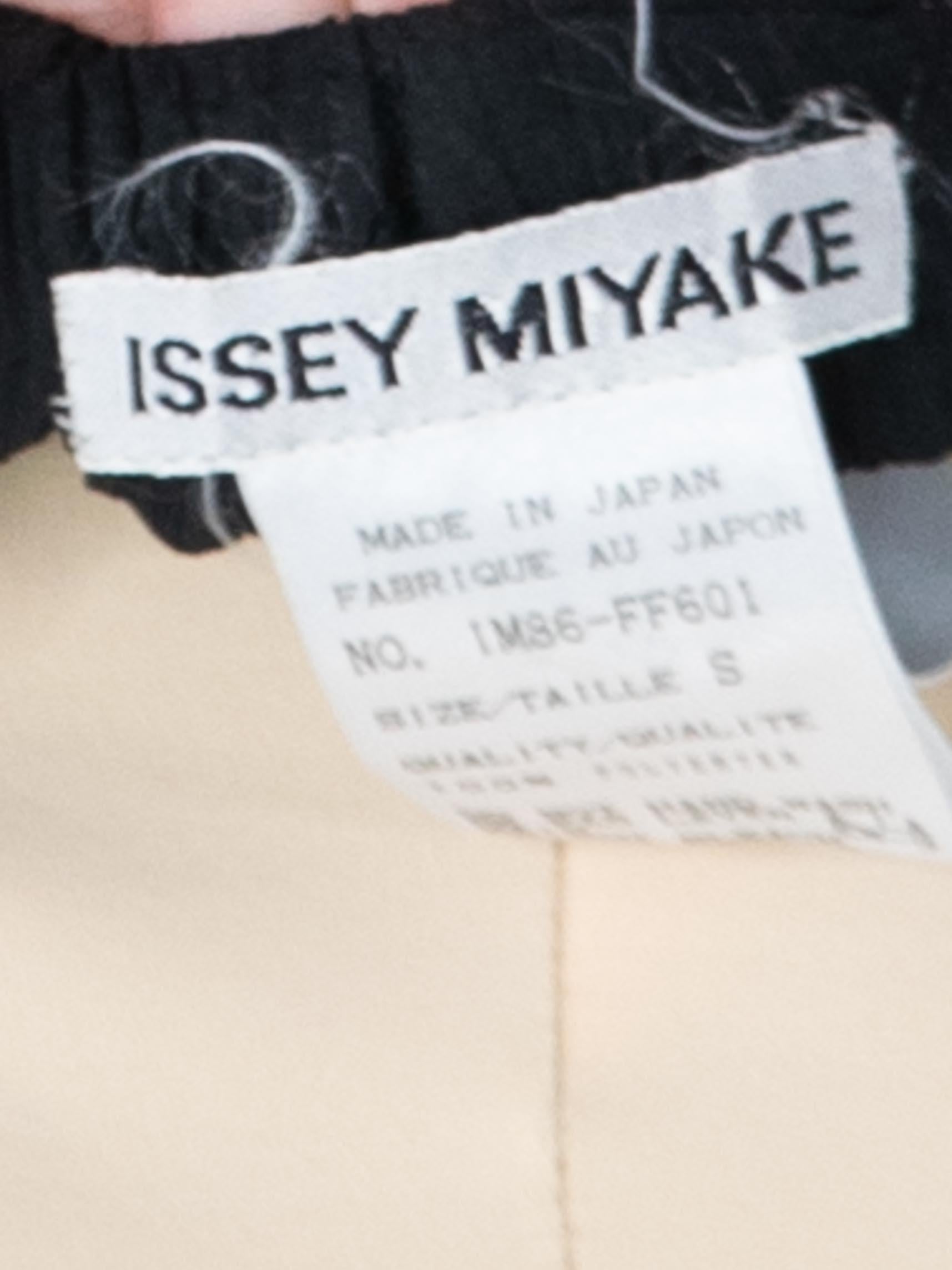 1990S ISSEY MIYAKE Black Polyester Pleated Pants For Sale 5