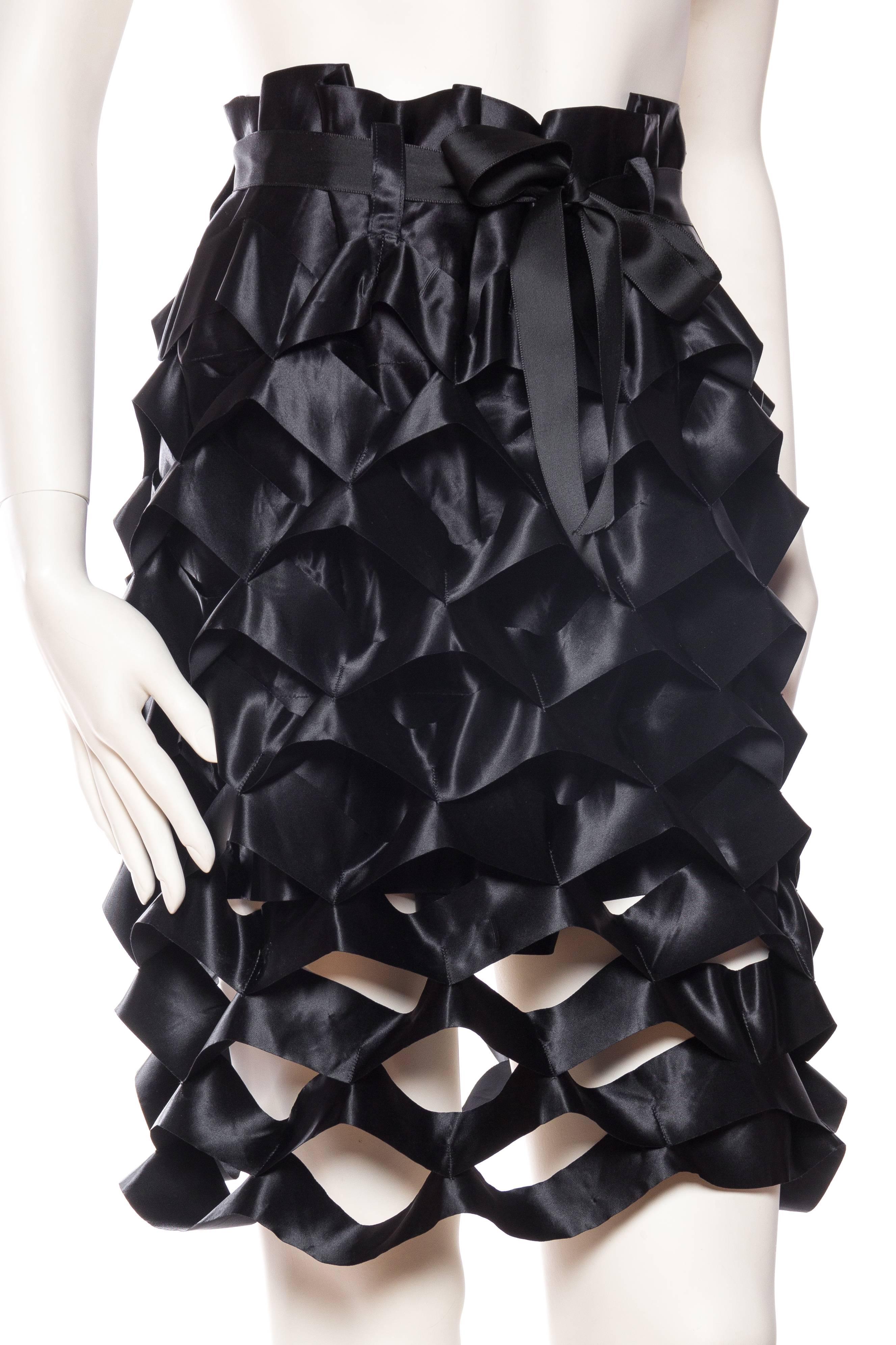 1990S ISSEY MIYAKE Black Polyester Satin  Avant Garde Ribbon Accordian Skirt In Excellent Condition For Sale In New York, NY