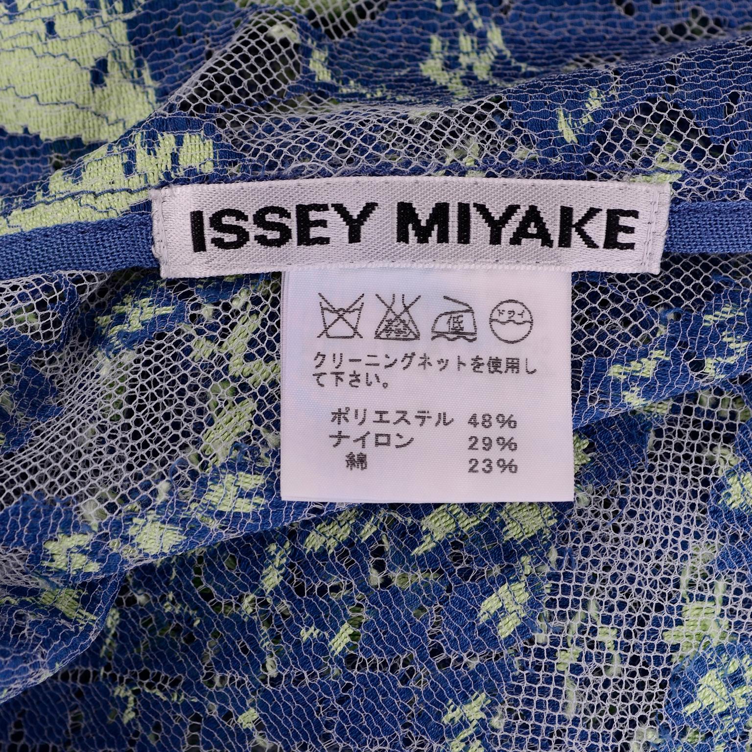 1990s Issey Miyake Blue & Green Lace One Shoulder Blouse W/ Pleated Tank For Sale 6