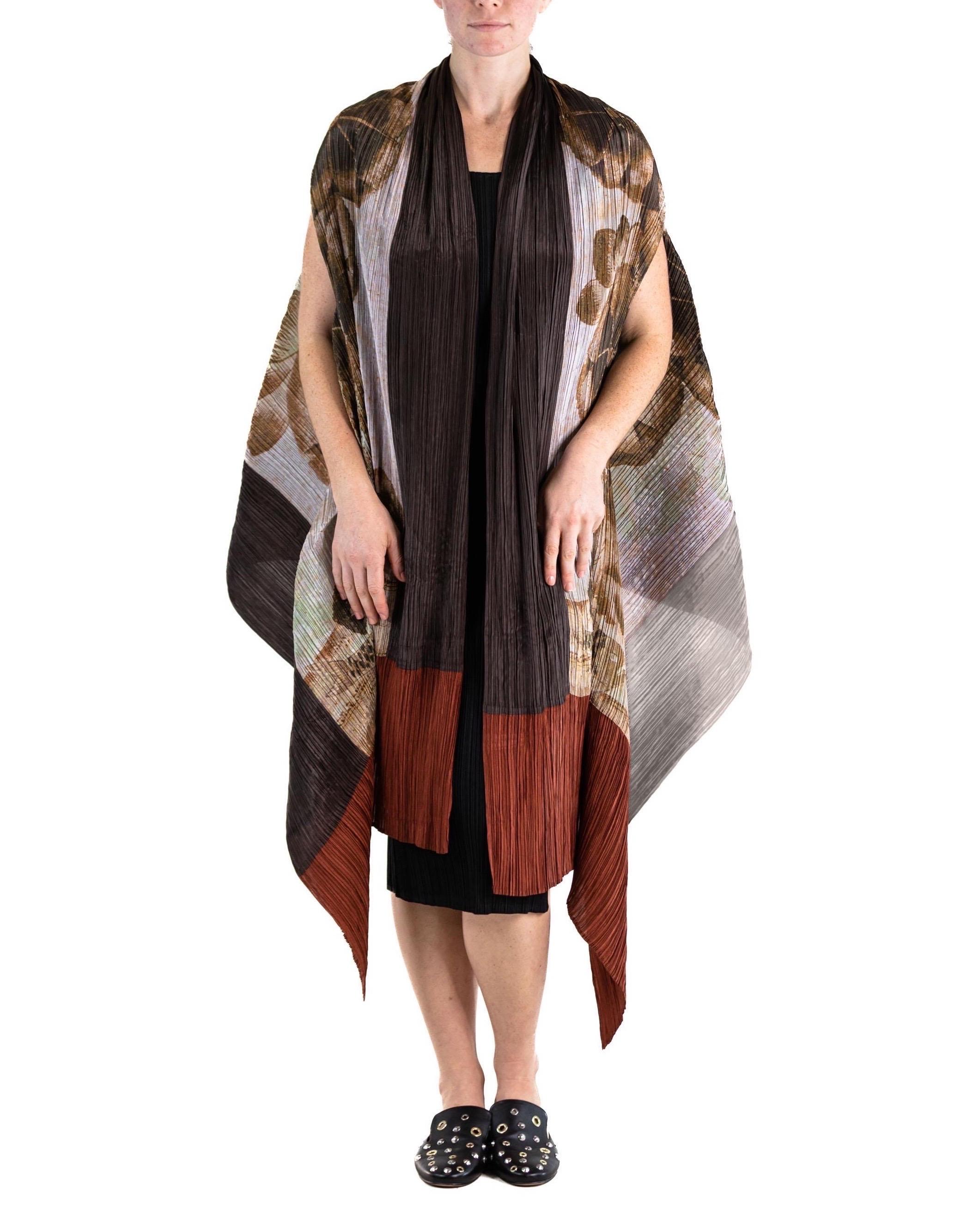 1990S ISSEY MIYAKE Dark Chocolate Brown Polyester Pleated Shawl With Floral Pri For Sale 3