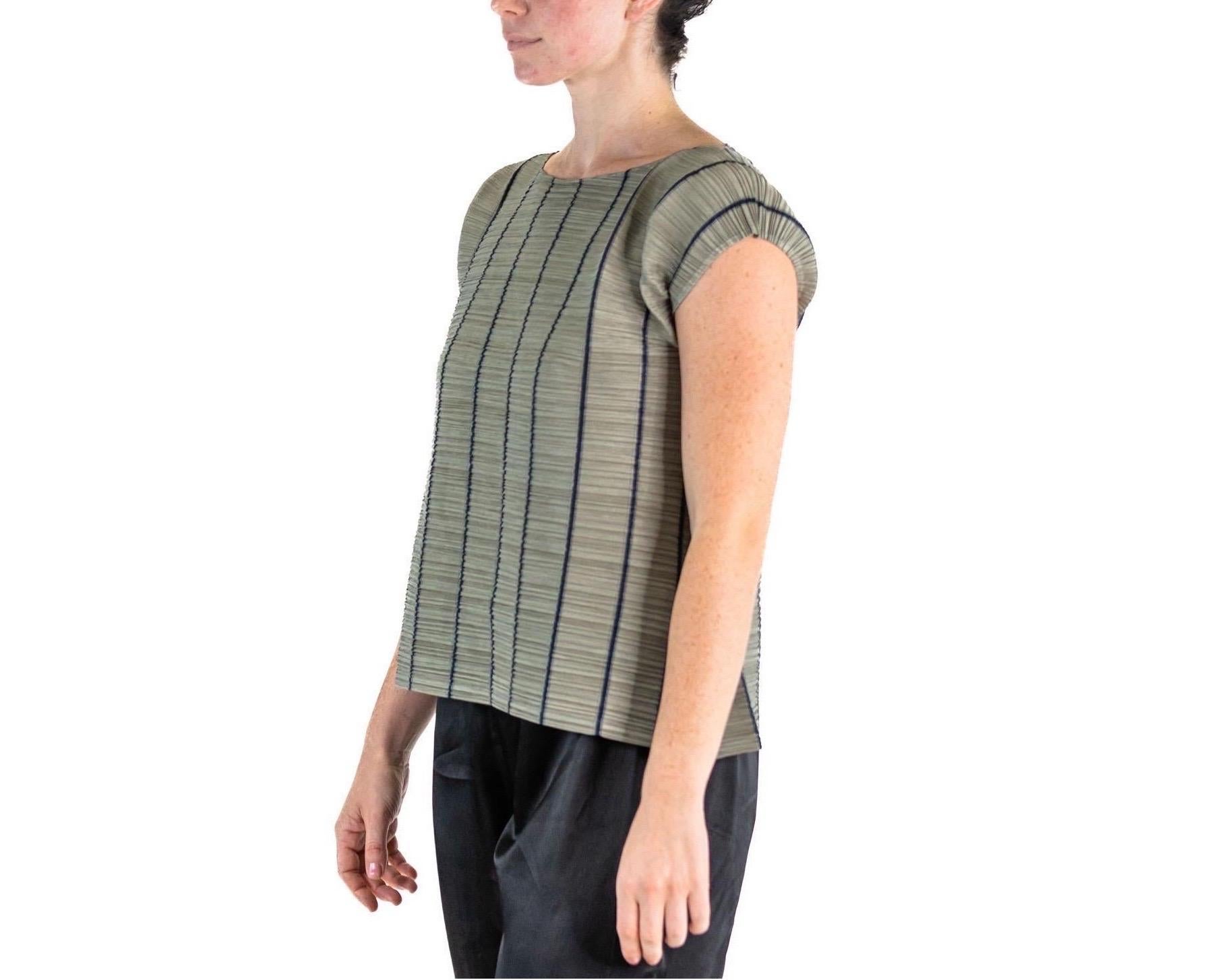 Women's or Men's 1990S ISSEY MIYAKE Grey & Navy Polyester Pencil Thin Vertical Striped Top For Sale