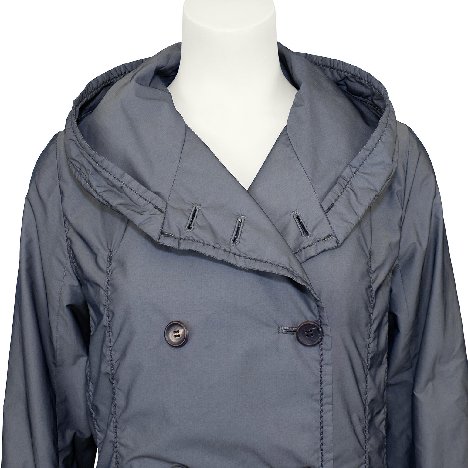 Trench anni '90 stile Issey Miyake grigio vento/paracadute In condizioni ottime in vendita a Toronto, Ontario