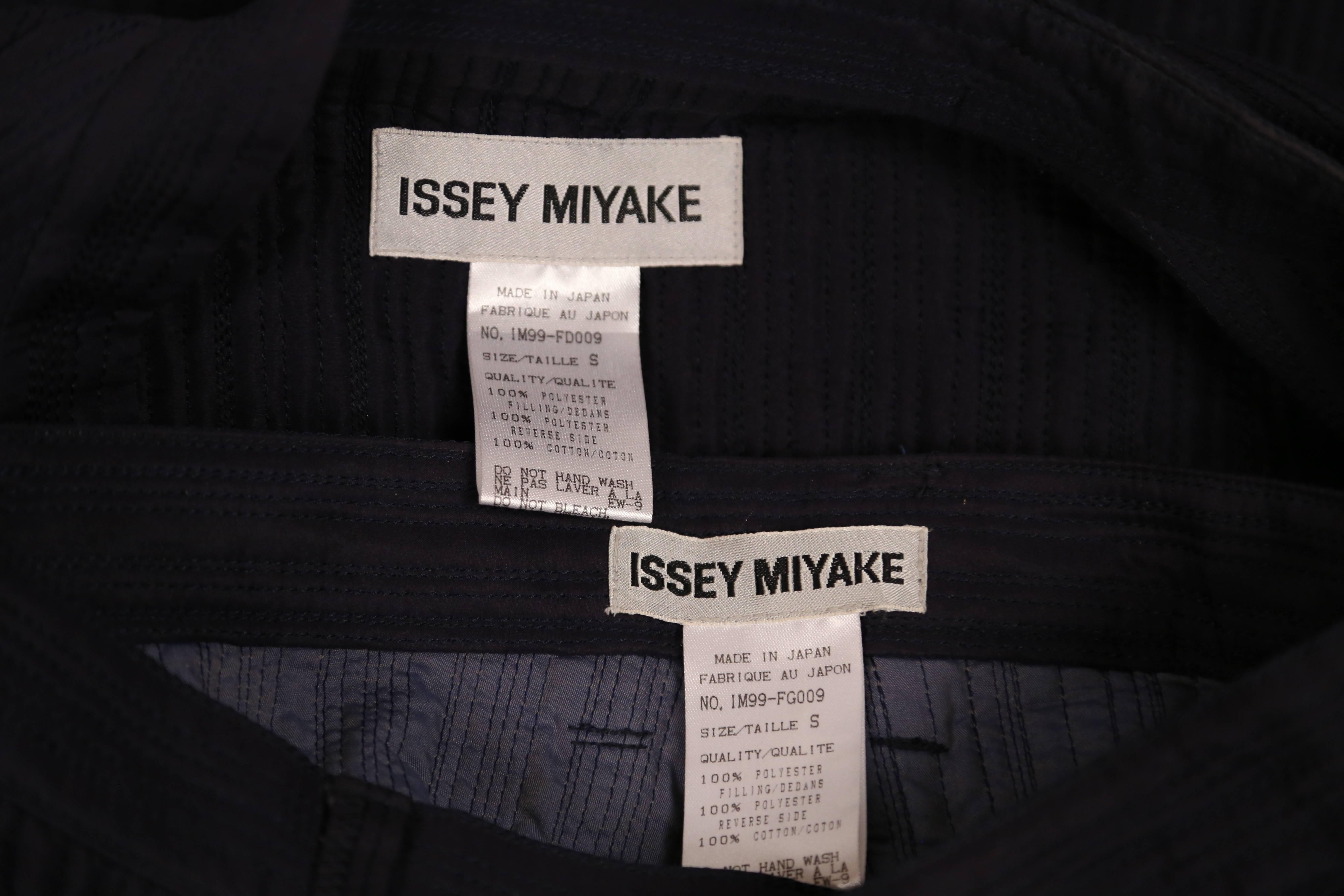 1990's ISSEY MIYAKE navy blue jacket and skirt with top-stitching For Sale 1