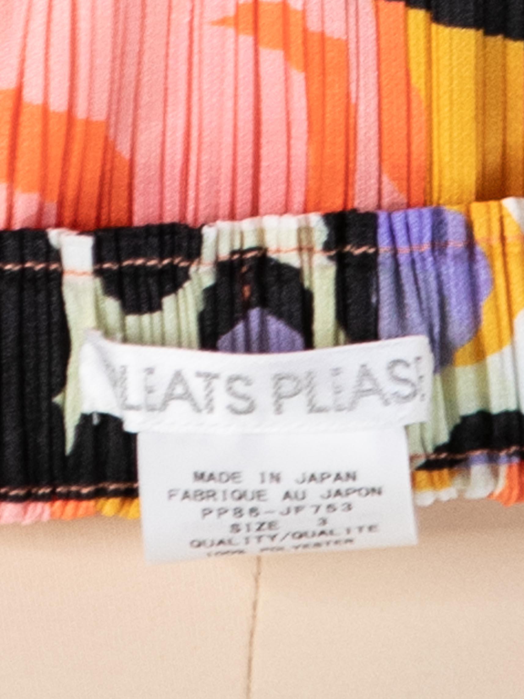 1990er ISSEY MIYAKE Neonfarbene geometrische Shorts aus Polyester im Angebot 5