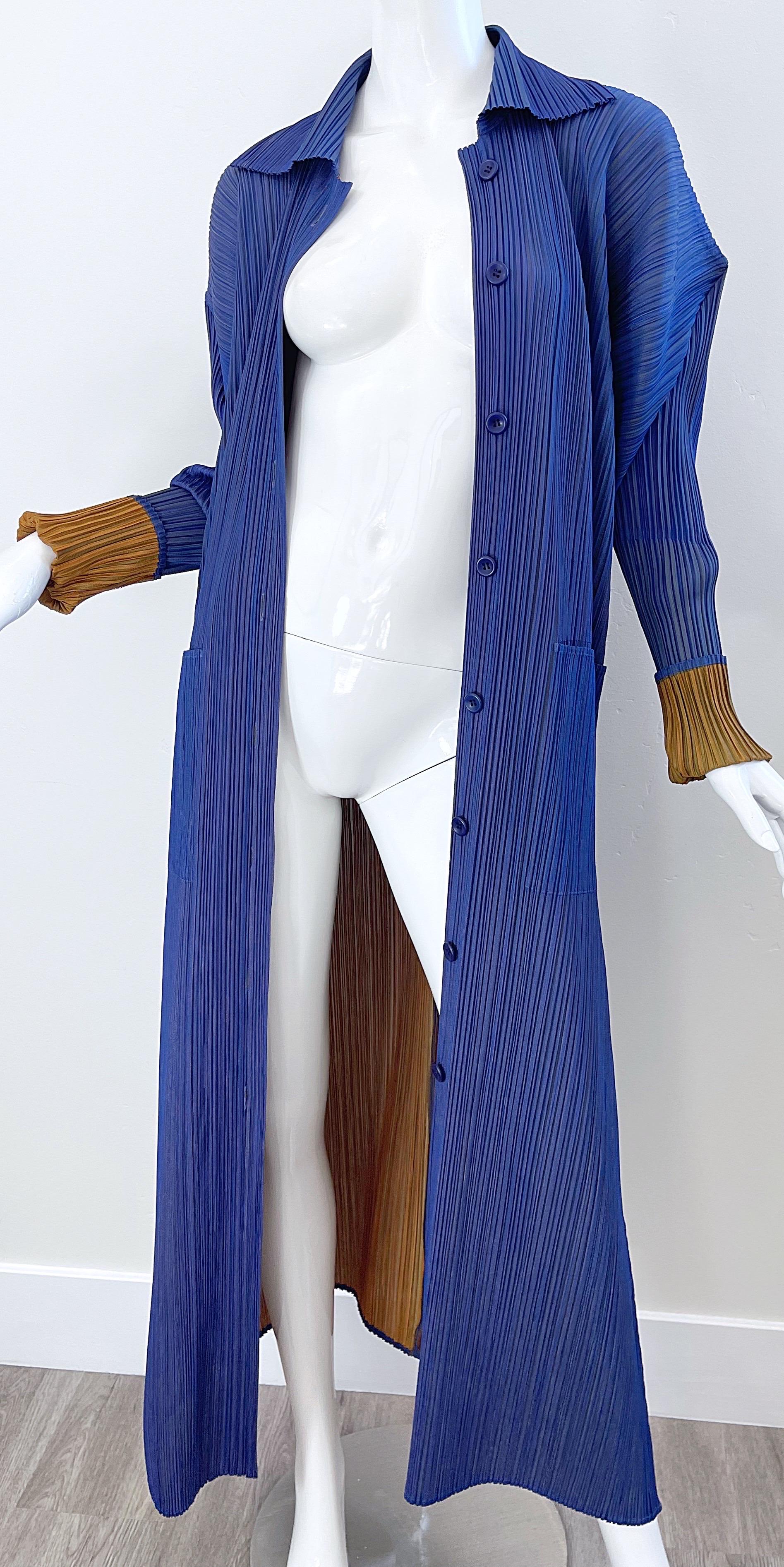 1990s Issey Miyake Pleats Please Blue + Marigold Avant Garde Duster Jacket Sz 3 In Excellent Condition For Sale In San Diego, CA