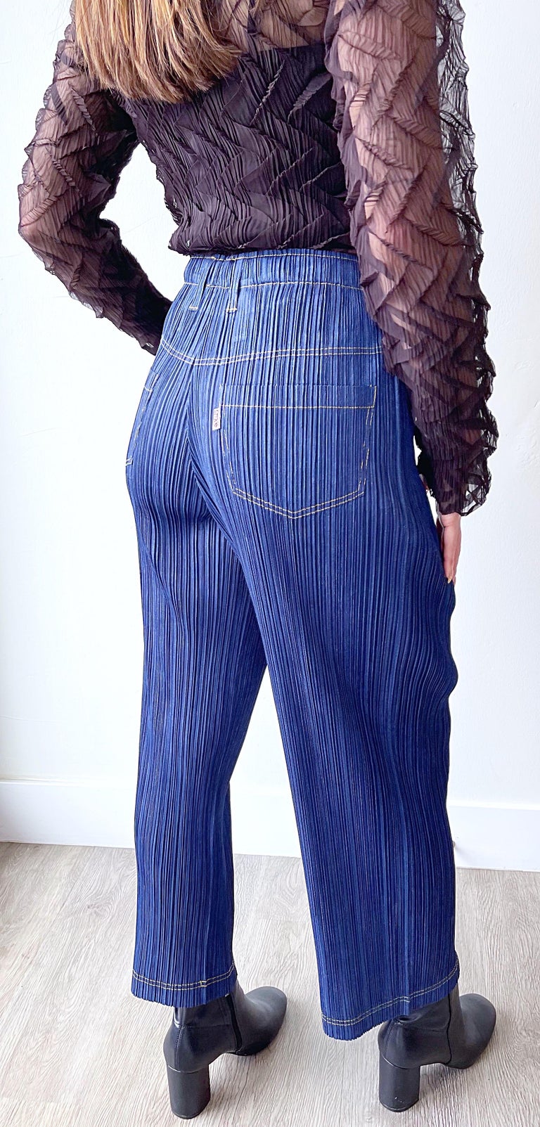 1990s Issey Miyake Pleats Please Trompe L display picture 1