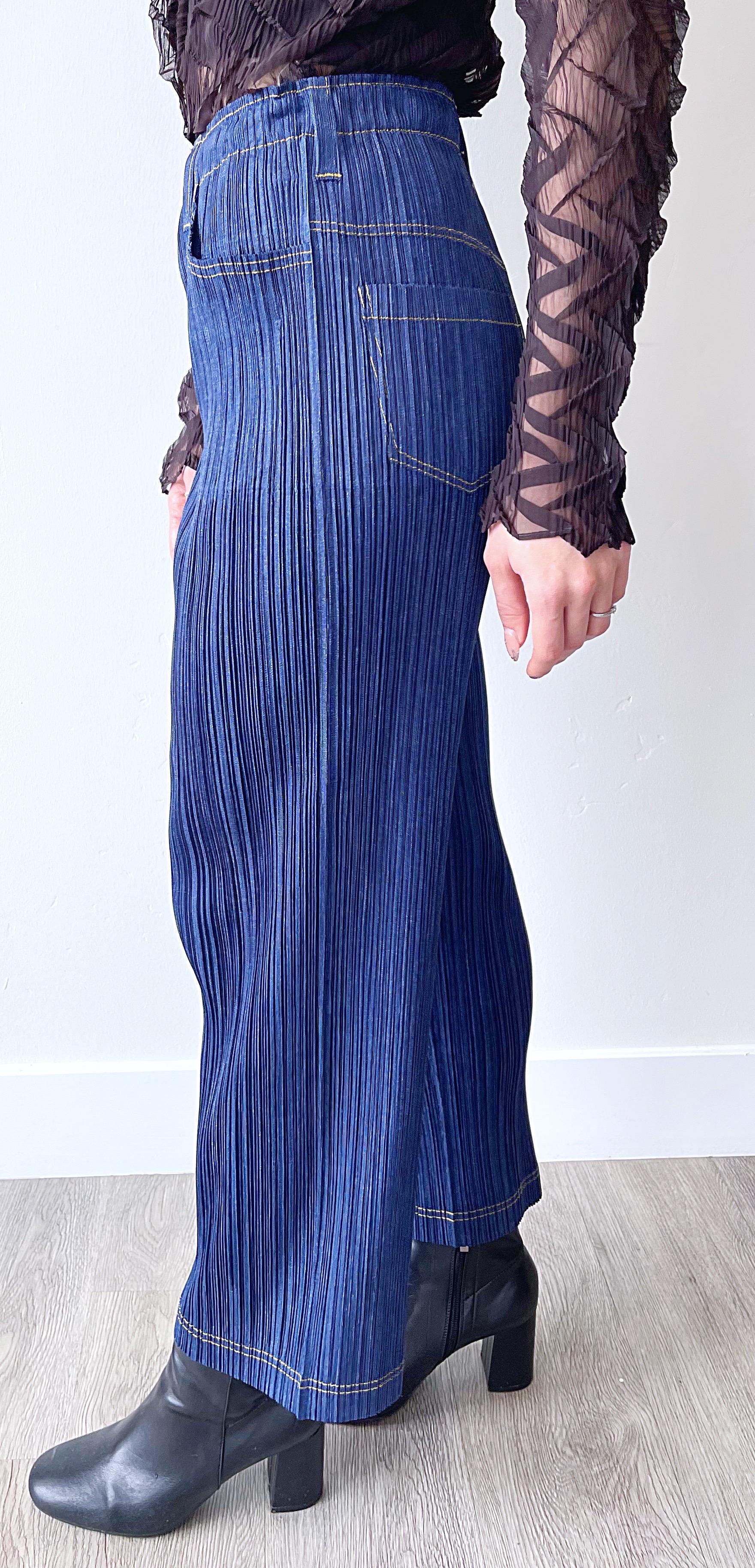 1990s Issey Miyake Pleats Please Trompe L'Oeil Denim Blue Jeans Vintage Pants im Angebot 2