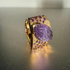 1990s Italian Artisanal  Amethyst  Yellow Gold Ring