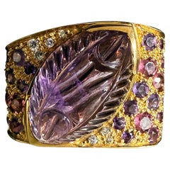 1990s Italian Artisanal  Amethyst  Yellow Gold Ring