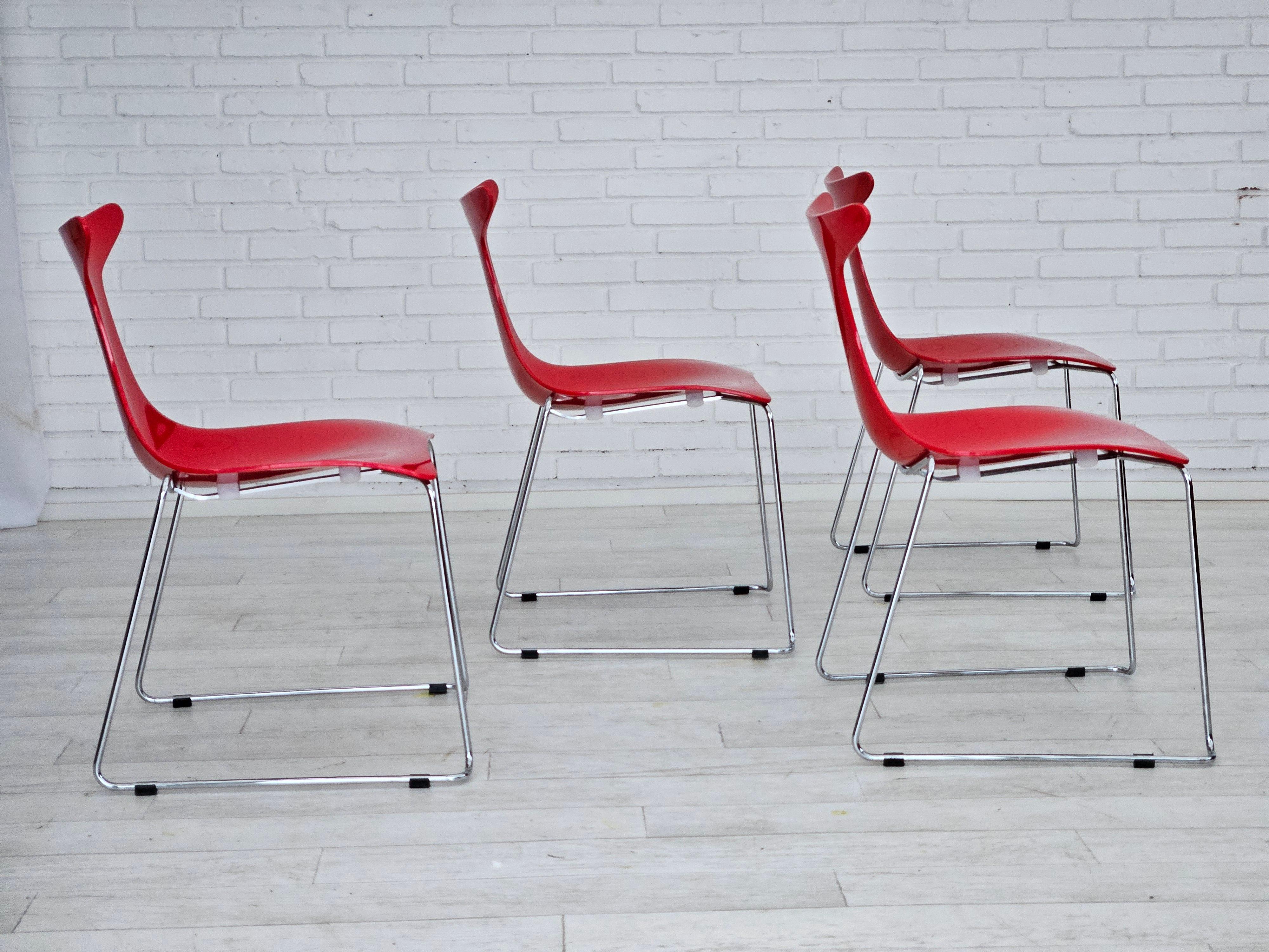 Mid-Century Modern Années 1990, design italien de Gino Carollo, ensemble de 4 chaises, modèle « Delta », original. en vente