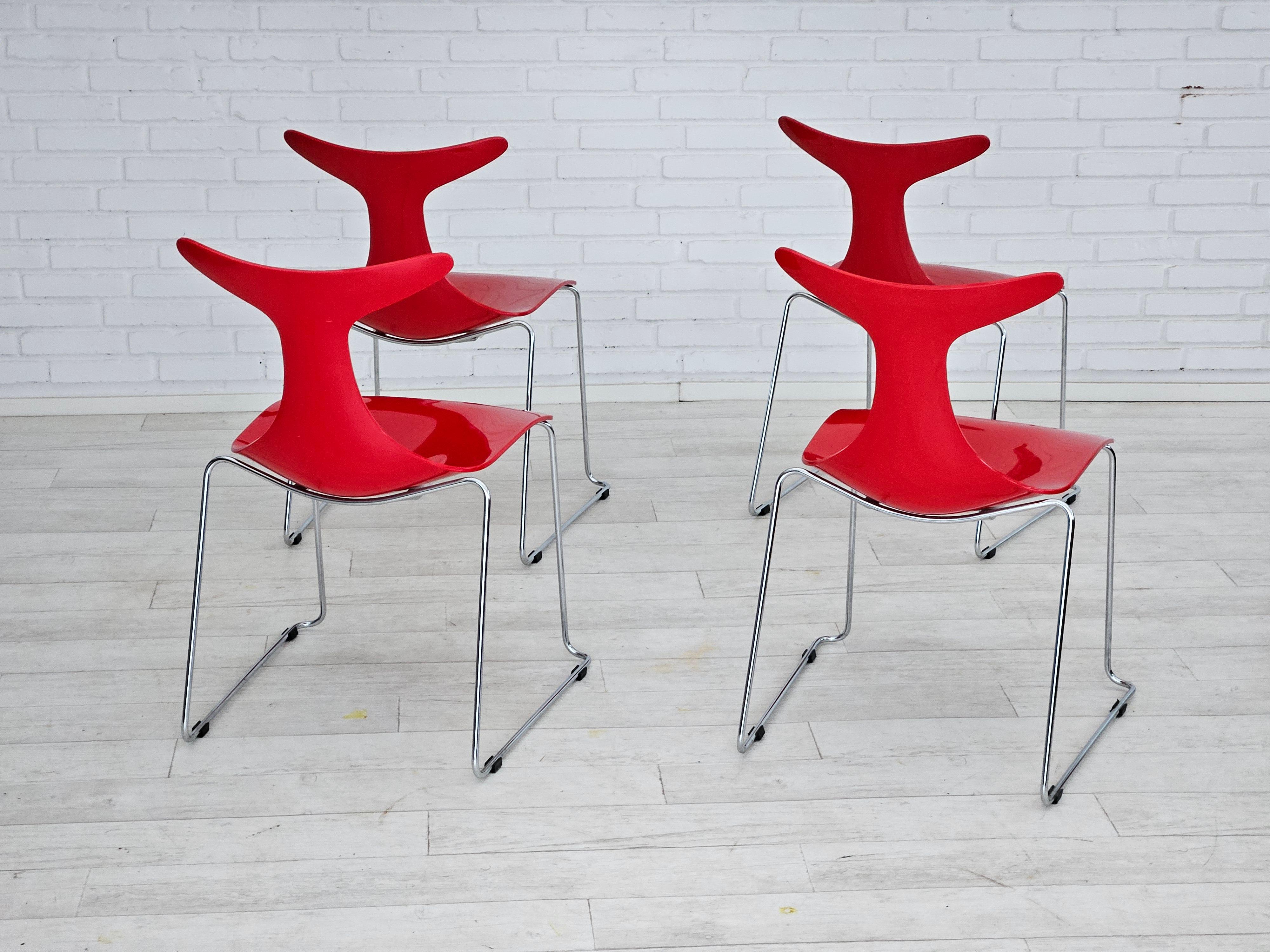 1990er Jahre, italienisches Design von Gino Carollo, 4er-Set Stühle, Modell „Delfy“, Original. im Zustand „Gut“ im Angebot in Tarm, 82