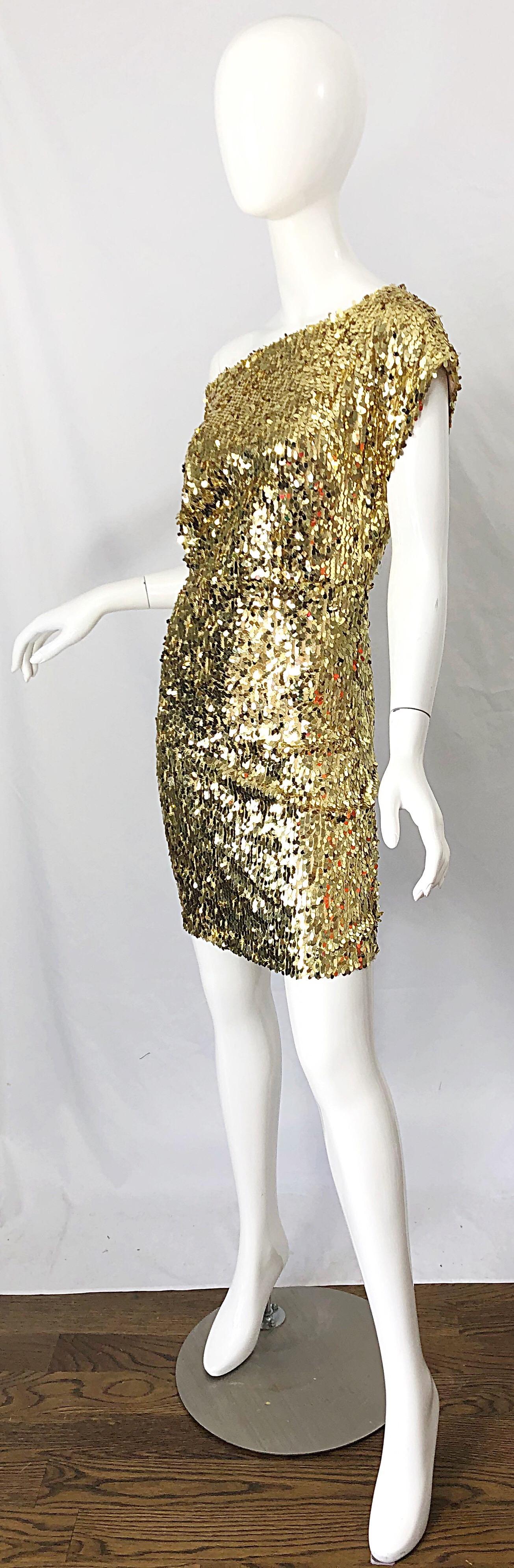 1990s Italian Gold Sequined Off the Shoulder Sexy Vintage 90s Dress In Excellent Condition For Sale In San Diego, CA