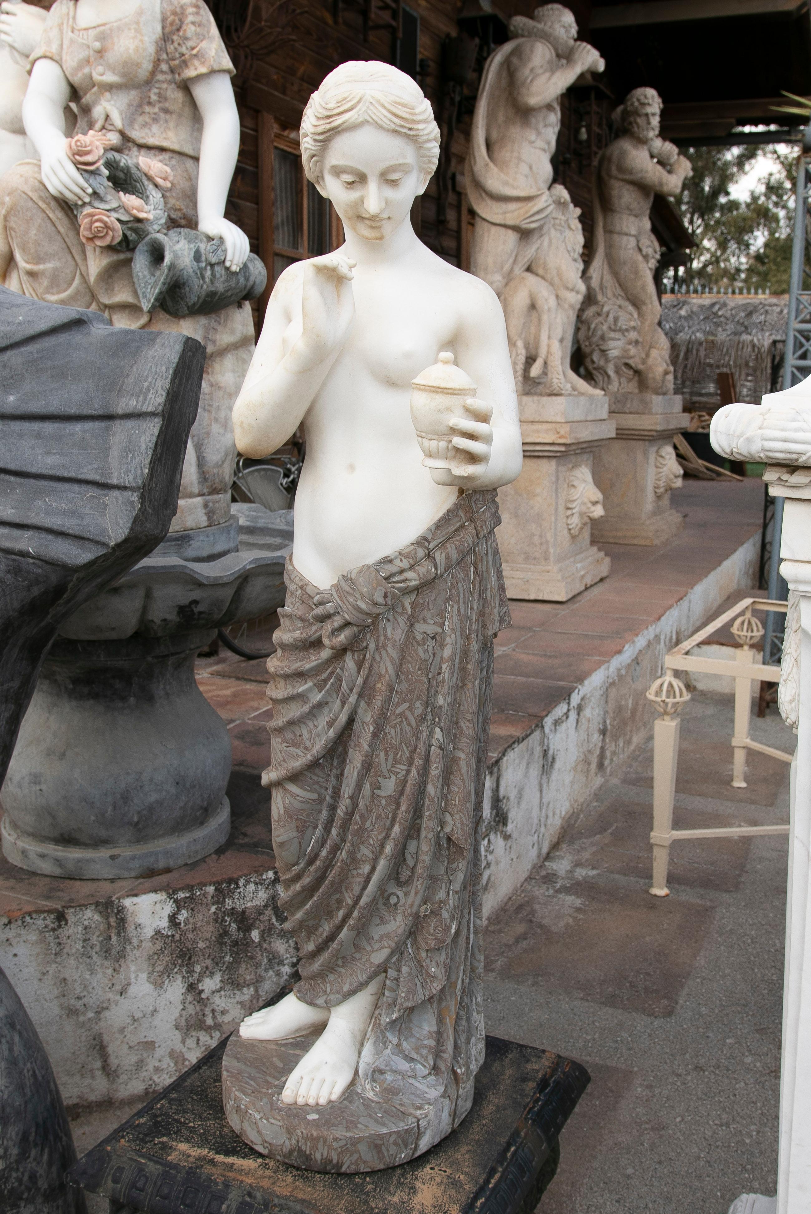 1990s Italian Hand Carved Carrara White & Brown Marble Greek Woman Sculpture In Good Condition In Marbella, ES