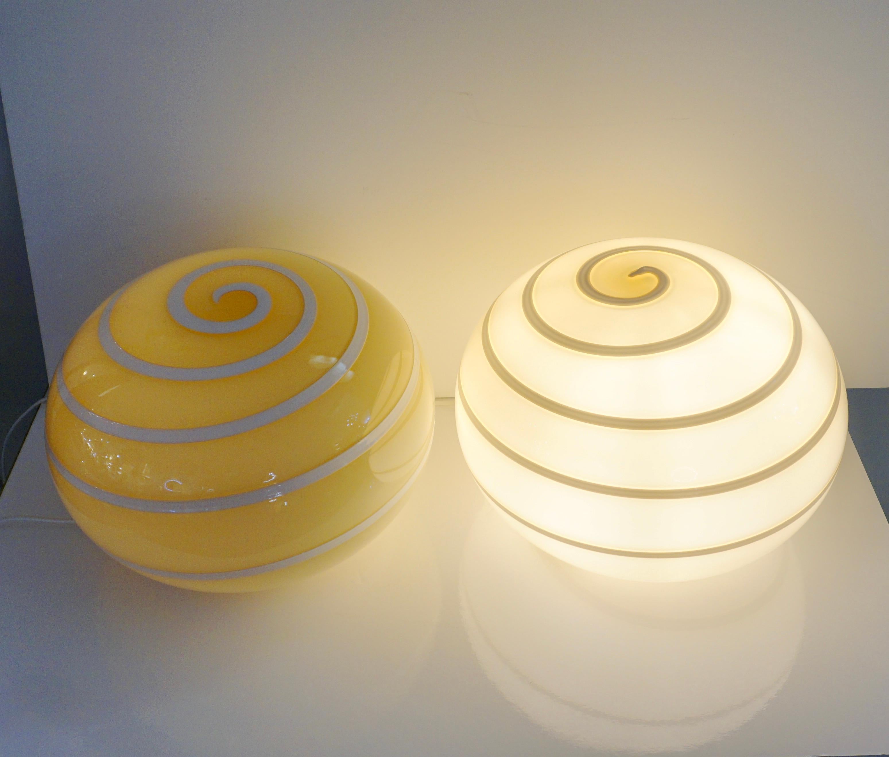 1990s Italian Mid-Century Modern Pair of White & Golden Cream Globe Glass Lamps 6