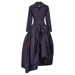 Jacques Azagury - Robe d
inspiration victorienne en taffetas violet des années 1990
